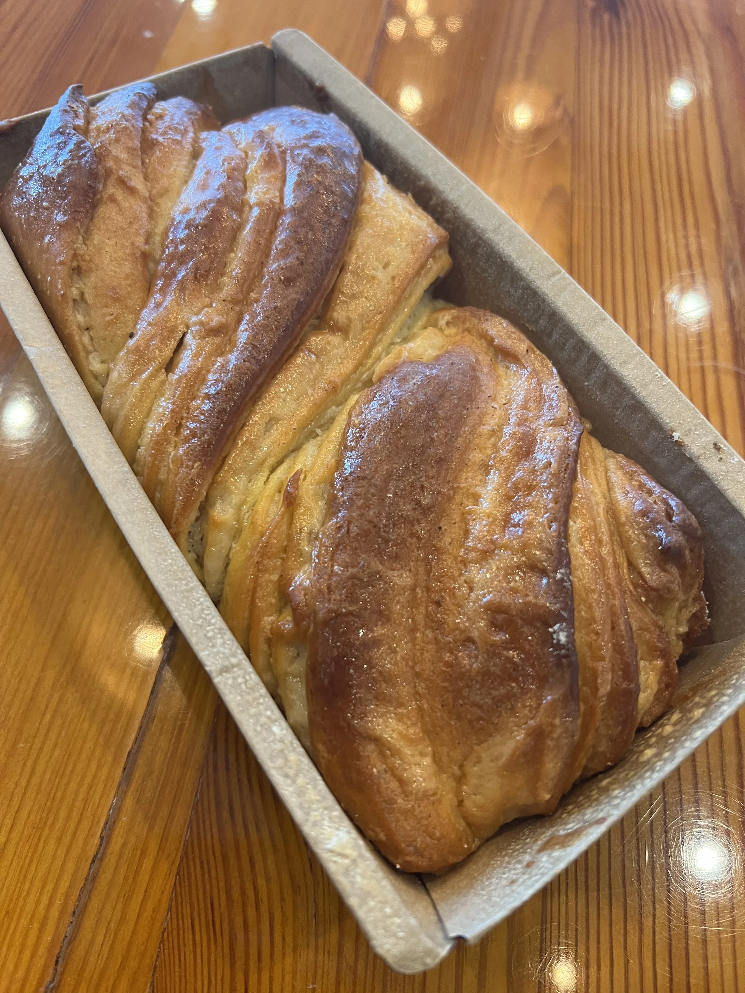 Cream Cheese Babka (HK-SS)