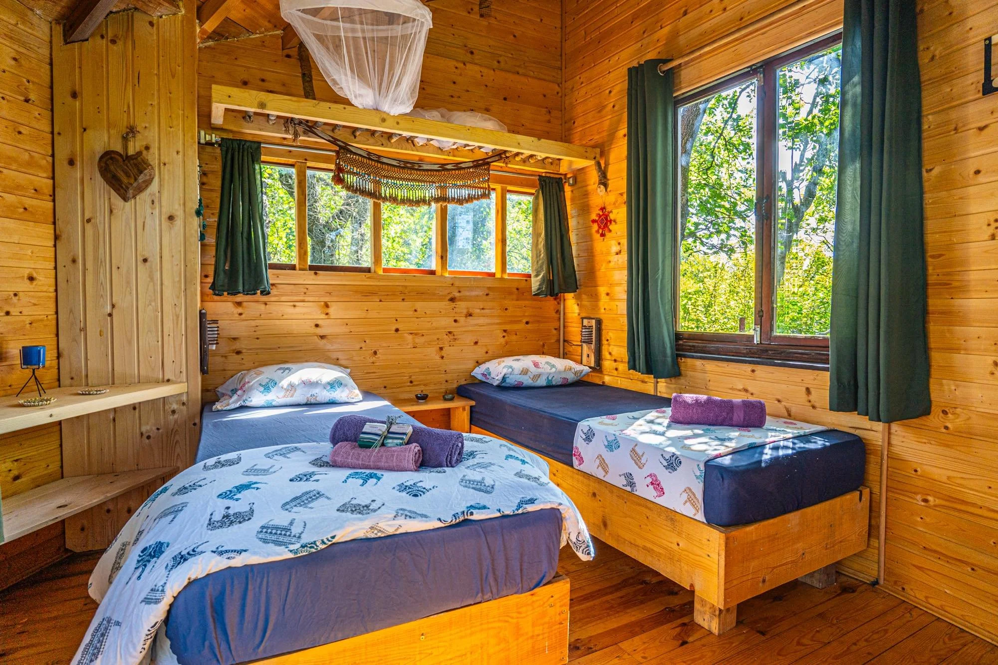 Tree house_1_small.jpg