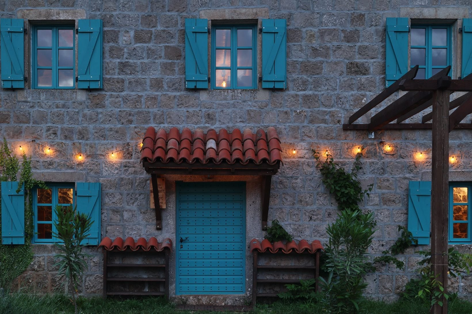 R-House 04.jpg