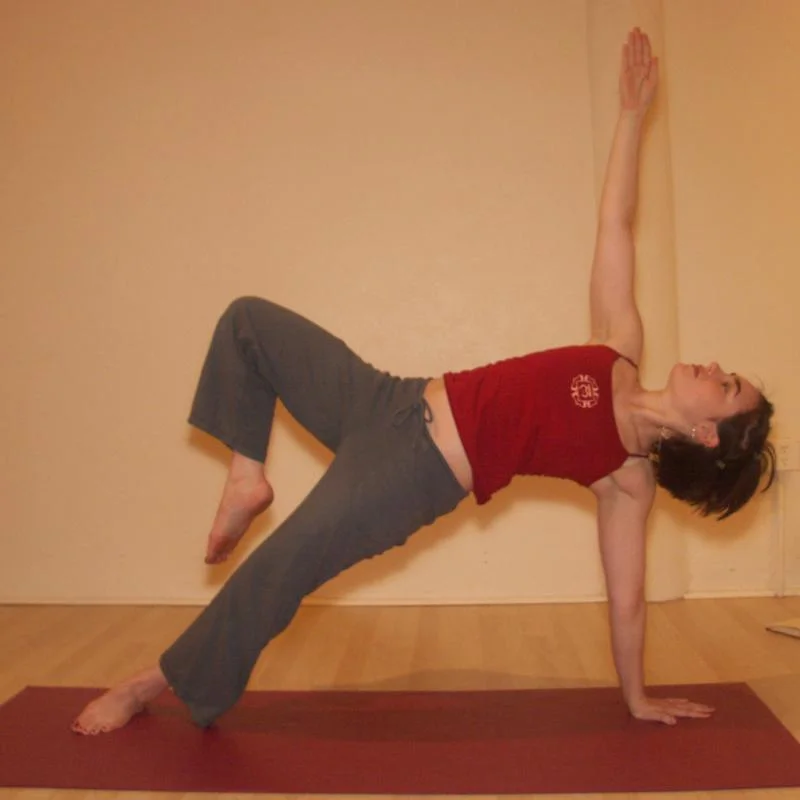yoga side plank.jpg