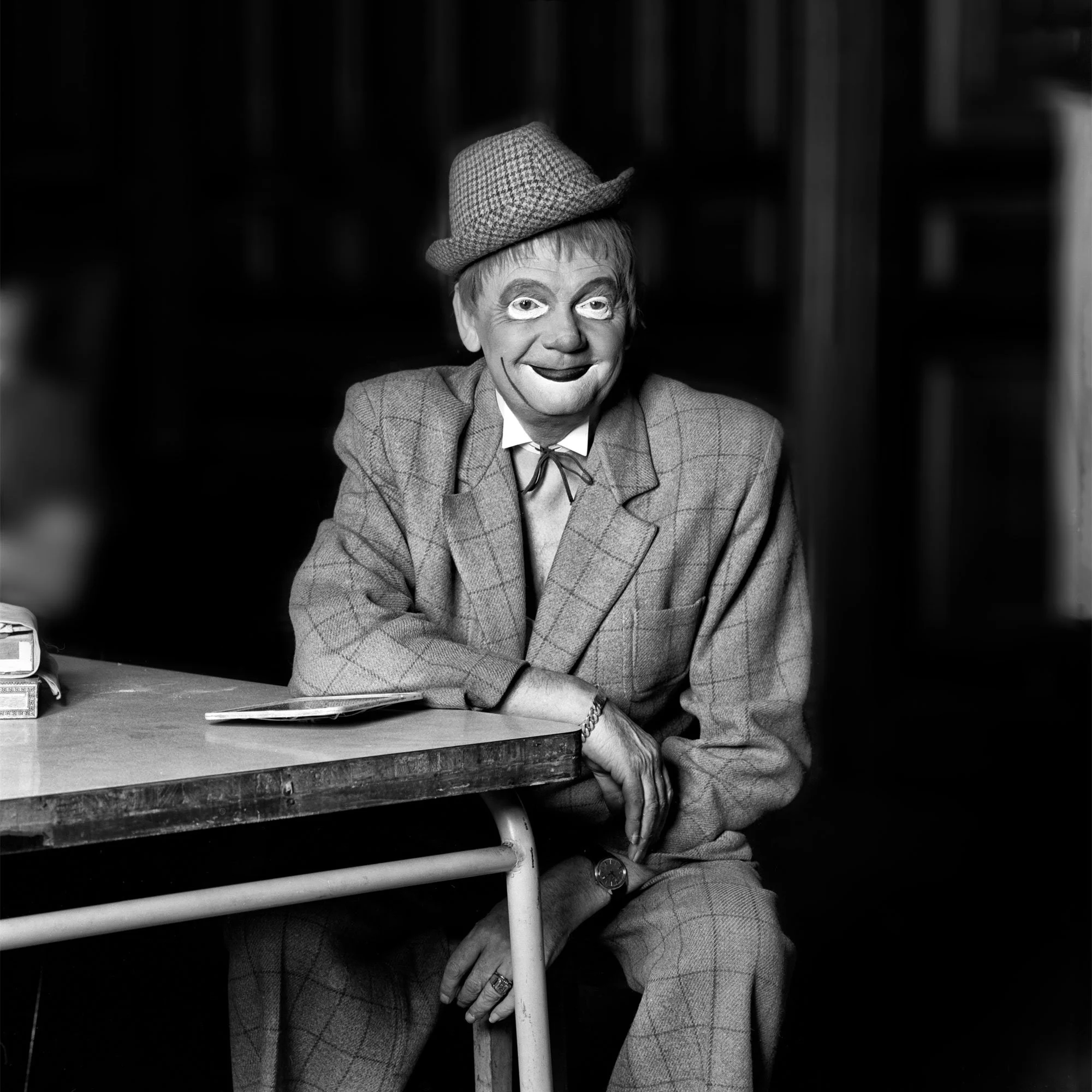 Tonio-Clown-#1-France-1970s-Photo Pierre Toutain-Dorbec.jpg