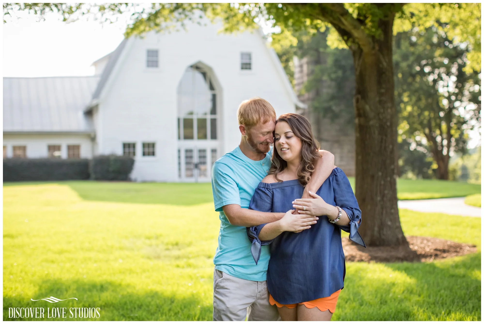 LizzieKodyDairyBarnEngagementSessionFortMillSCDiscoverLoveStudios_0001.jpg