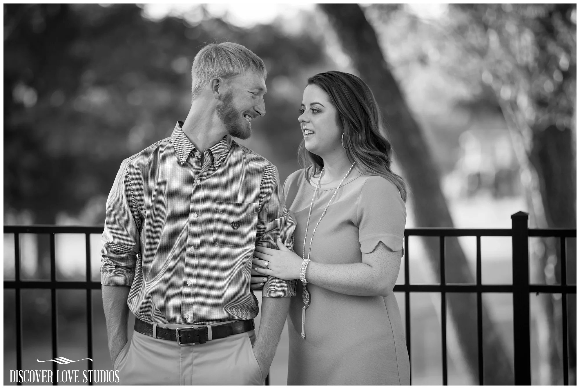 LizzieKodyDairyBarnEngagementSessionFortMillSCDiscoverLoveStudios_0013.jpg