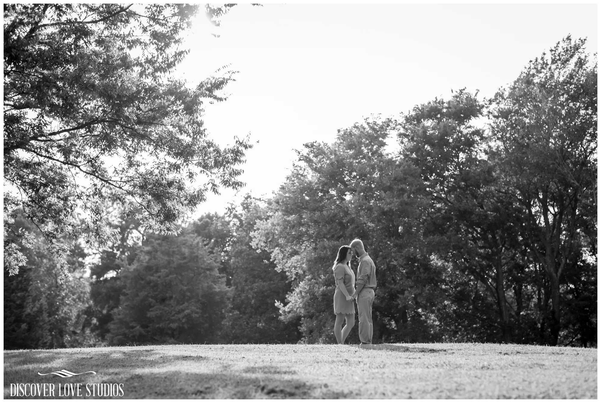 LizzieKodyDairyBarnEngagementSessionFortMillSCDiscoverLoveStudios_0015.jpg
