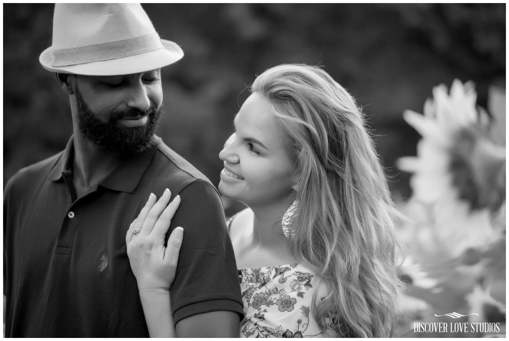 DanaAshfordEngagementSessionSunflowerFieldBushNVineFarmYorkSCDiscoverLoveStudios_0015.jpg