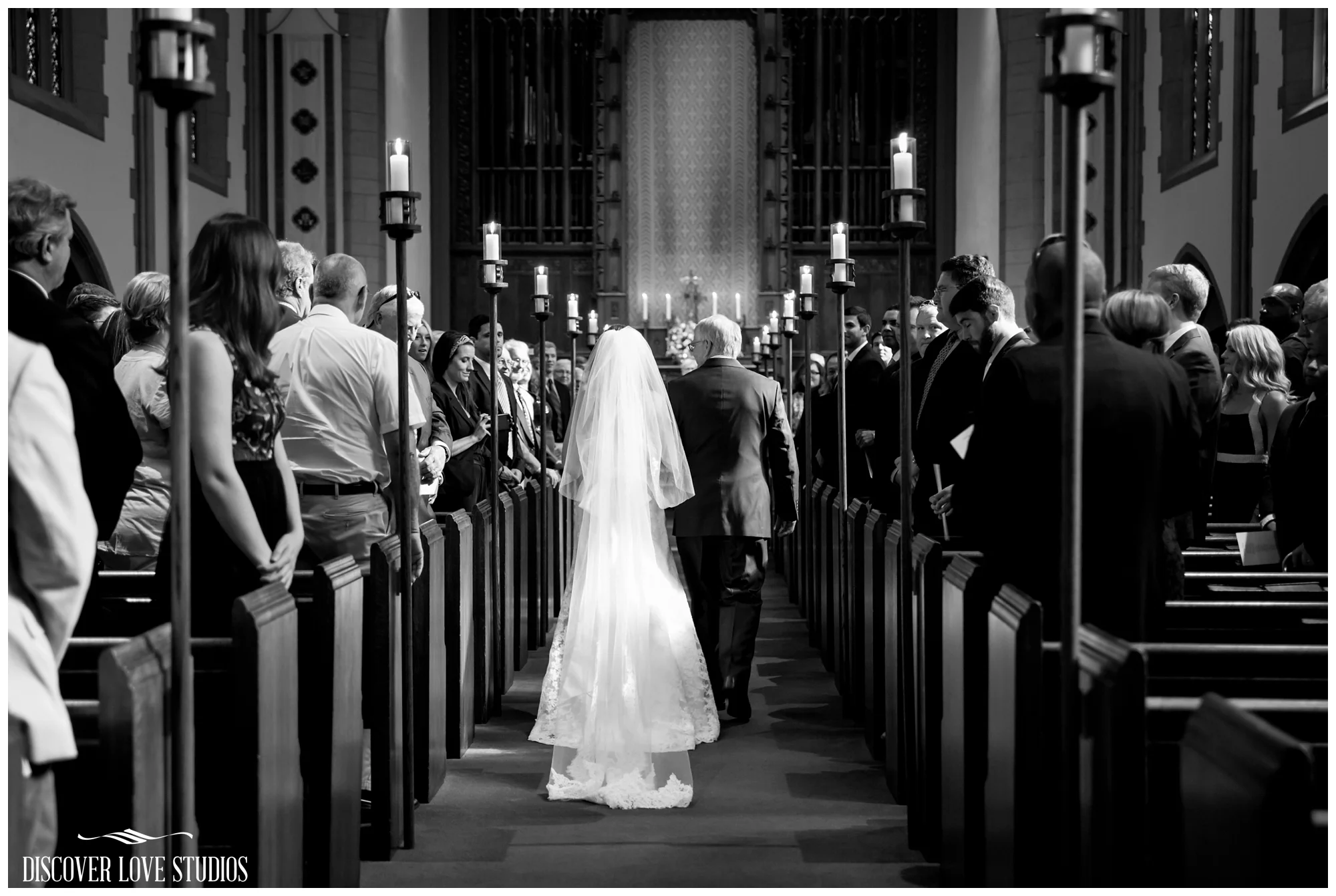 WhitneyWillCharlotteNCWeddingMarriottCityCenterDiscoverLoveStudios_0021.jpg