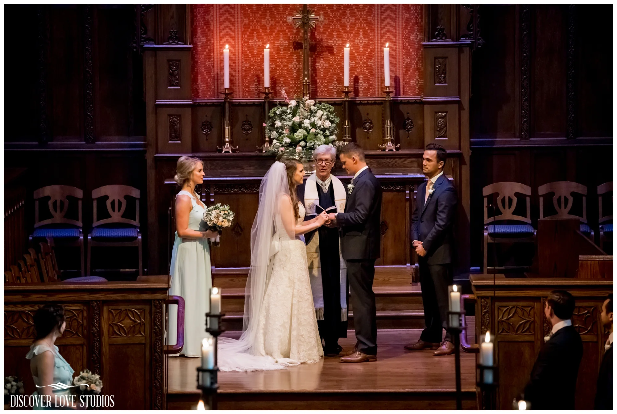 WhitneyWillCharlotteNCWeddingMarriottCityCenterDiscoverLoveStudios_0023.jpg