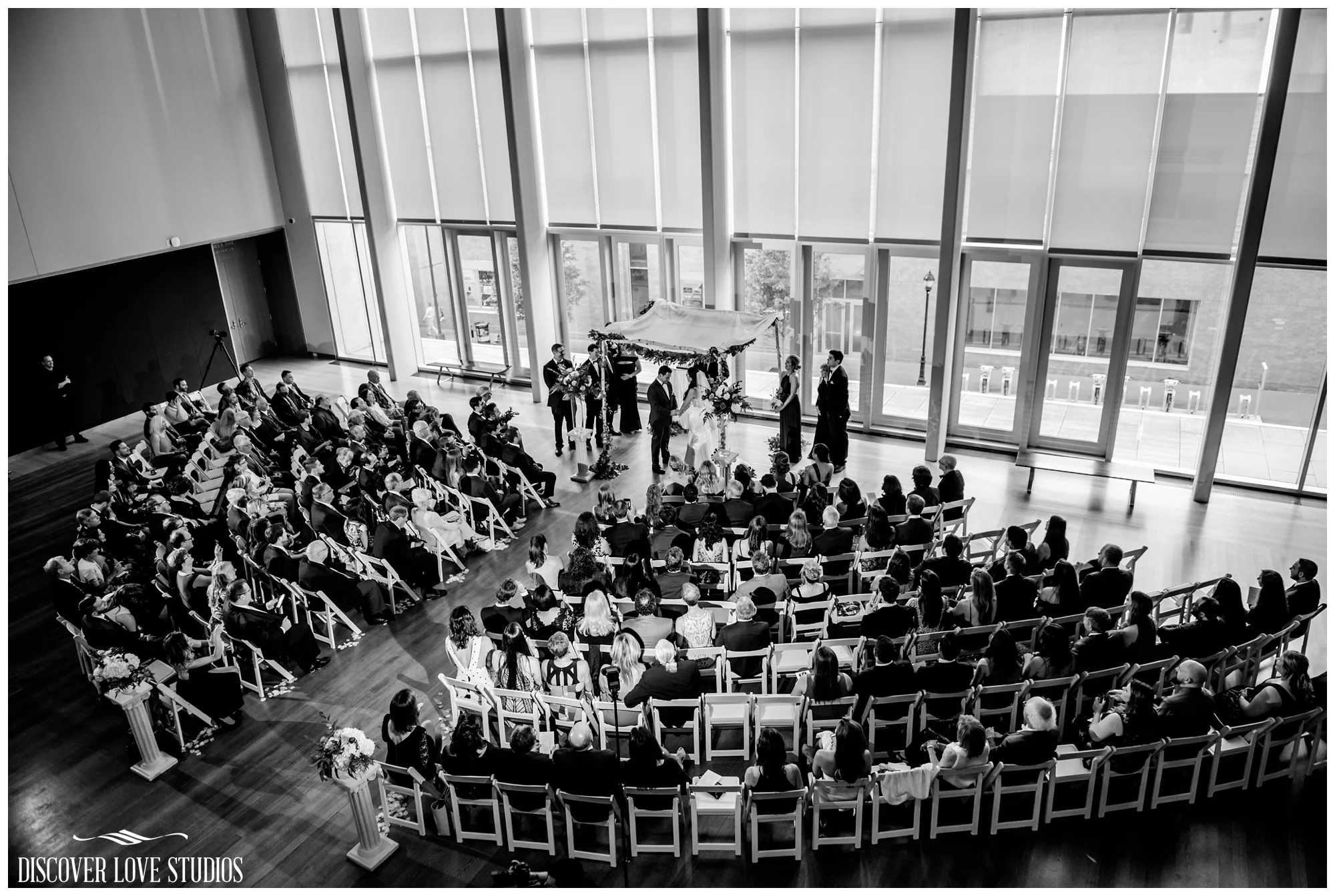 MeghanLeeMintMuseumWeddingCharlotteNCDiscoverLoveStudios_0036.jpg