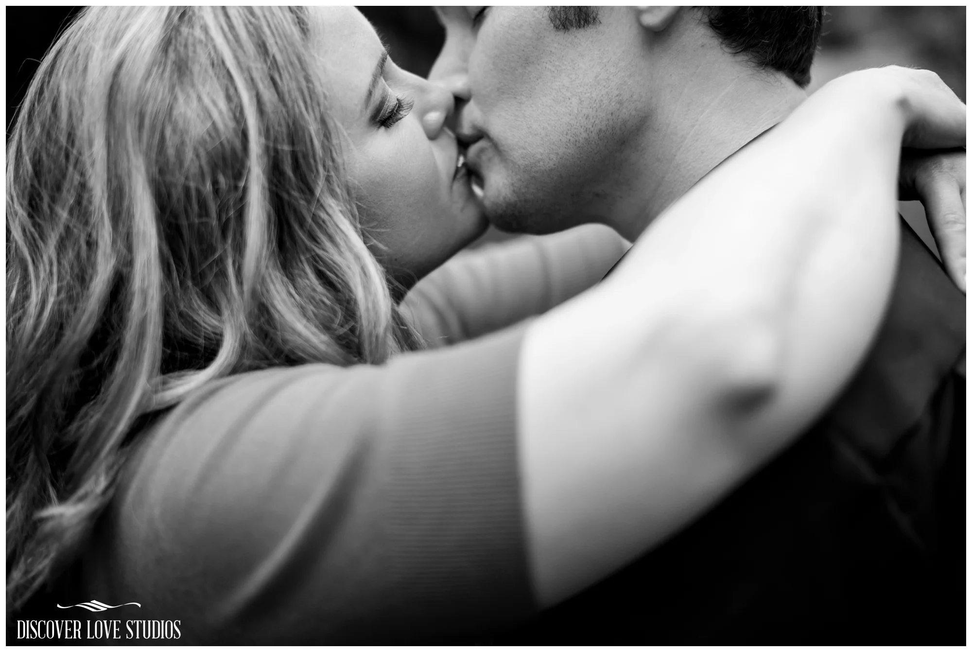 NicoleScottEngagementSessionAnneSpringsCloseGreenwayDiscoverLoveStudios_0016.jpg