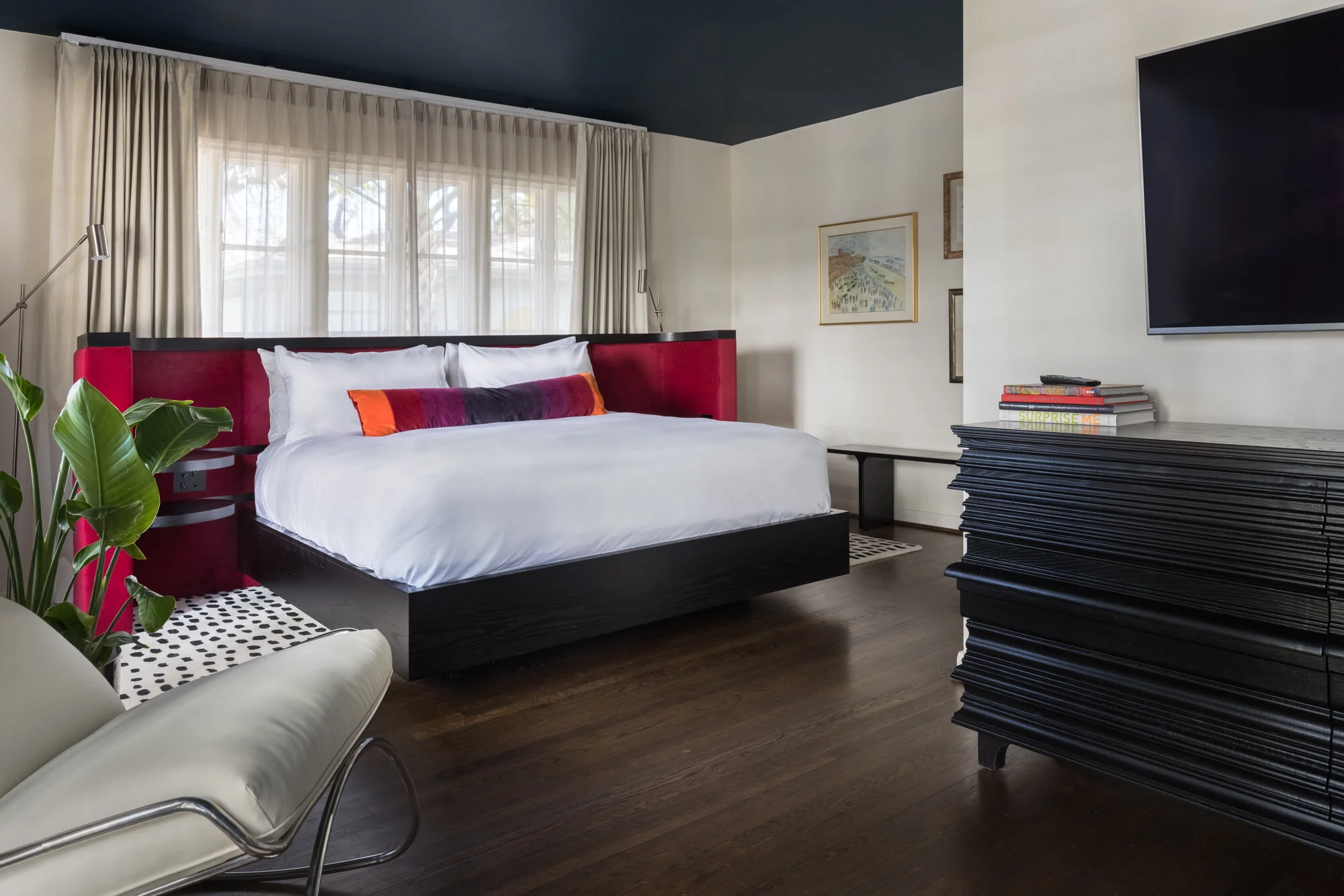 Houston Pictures | La Colombe d'Or hotel | Montrose — La Colombe d'Or ...