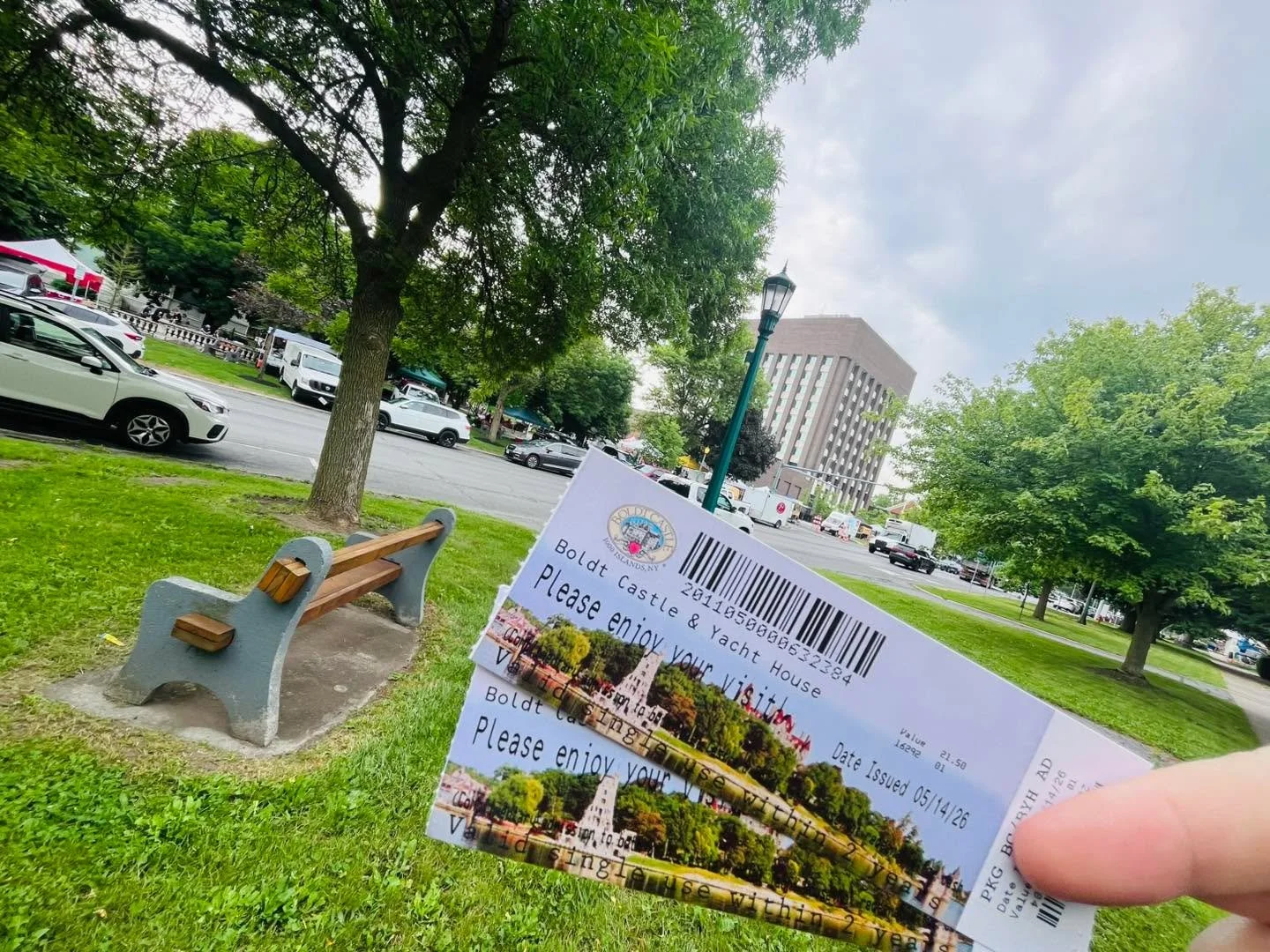🎁 CONTEST TIME!!! Sweeney will be LIVE on LOCATION at today&rsquo;s Watertown Farm &amp; Craft Market! Be the 1st to 👀 him and you&rsquo;ll score a pair of passes for a Boldt Castle &amp; Yacht House tour FREE! Say hi, and claim your passes!

🌽🍓 