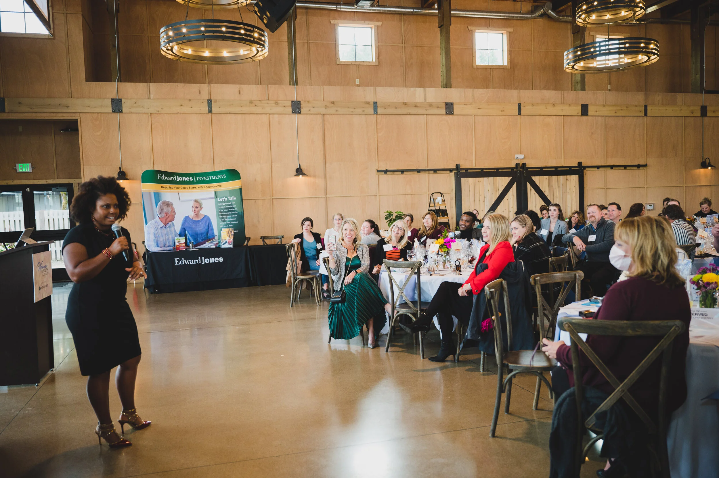 20210930-COC-Women-in-Biz-AmandaHowse-0129.jpg