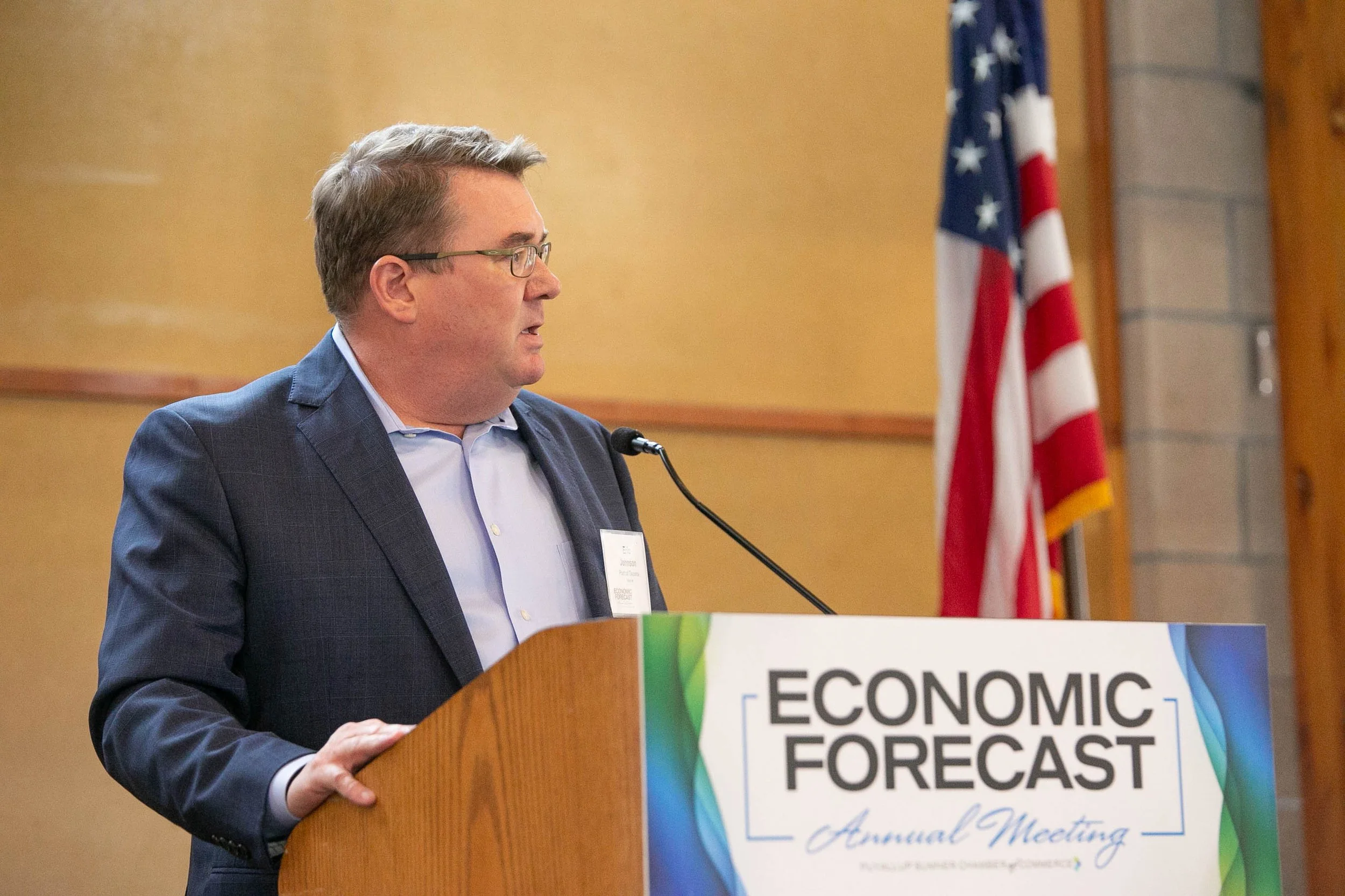 Economic-Forecast-May2022_8281.jpg