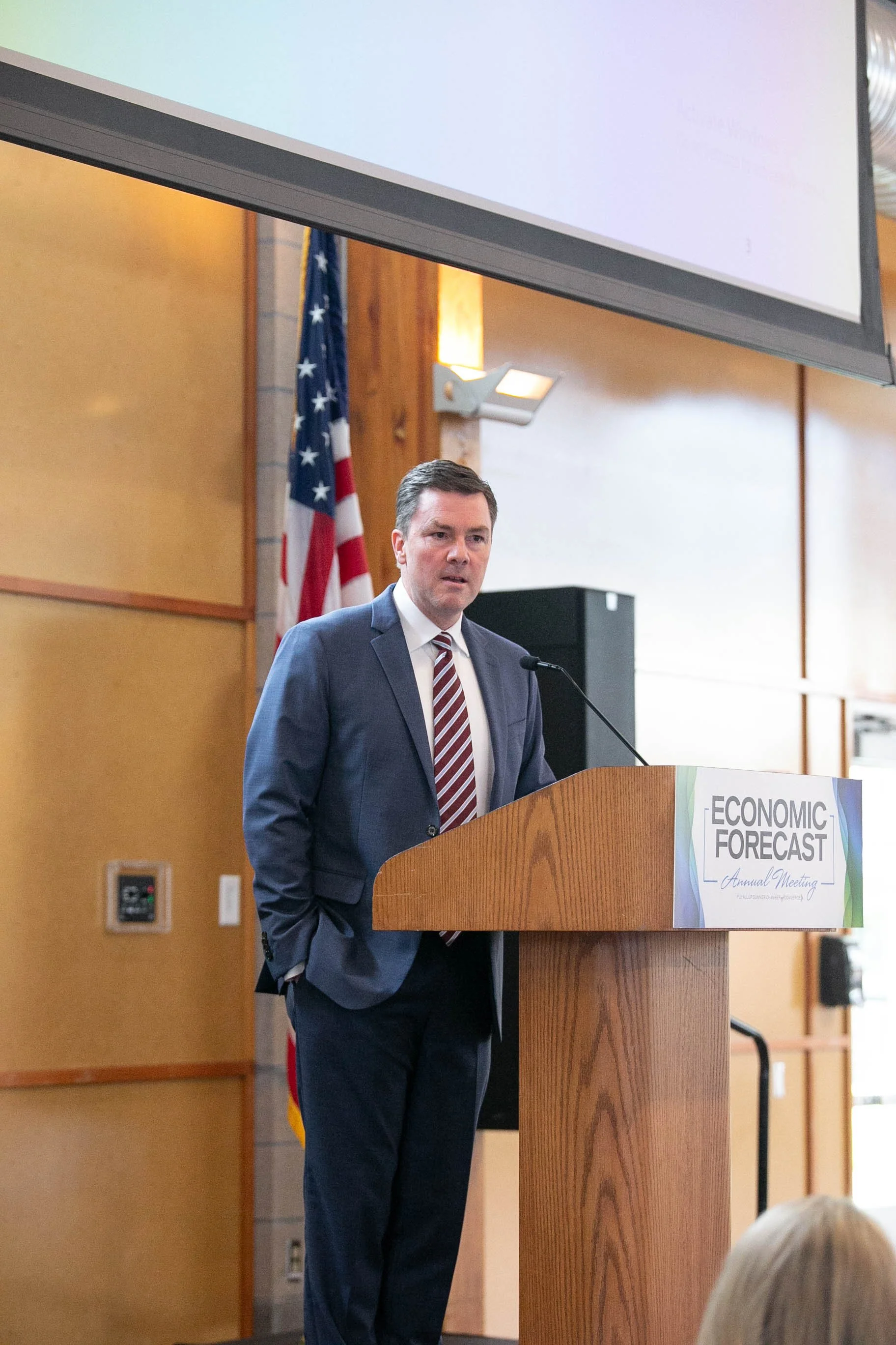Economic-Forecast-May2022_8320.jpg