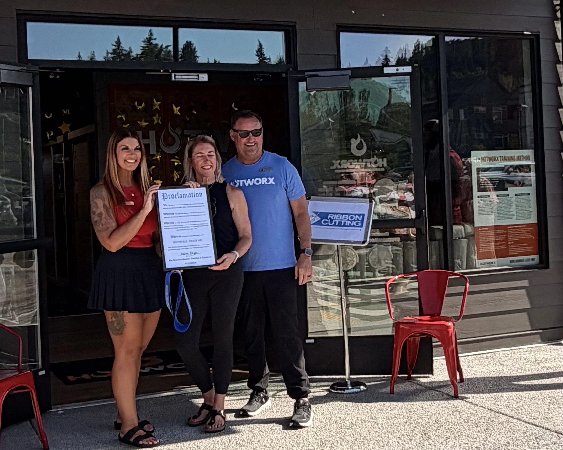Ribbon Cutting at HOTWORX on Shaw rd in Puyallup
