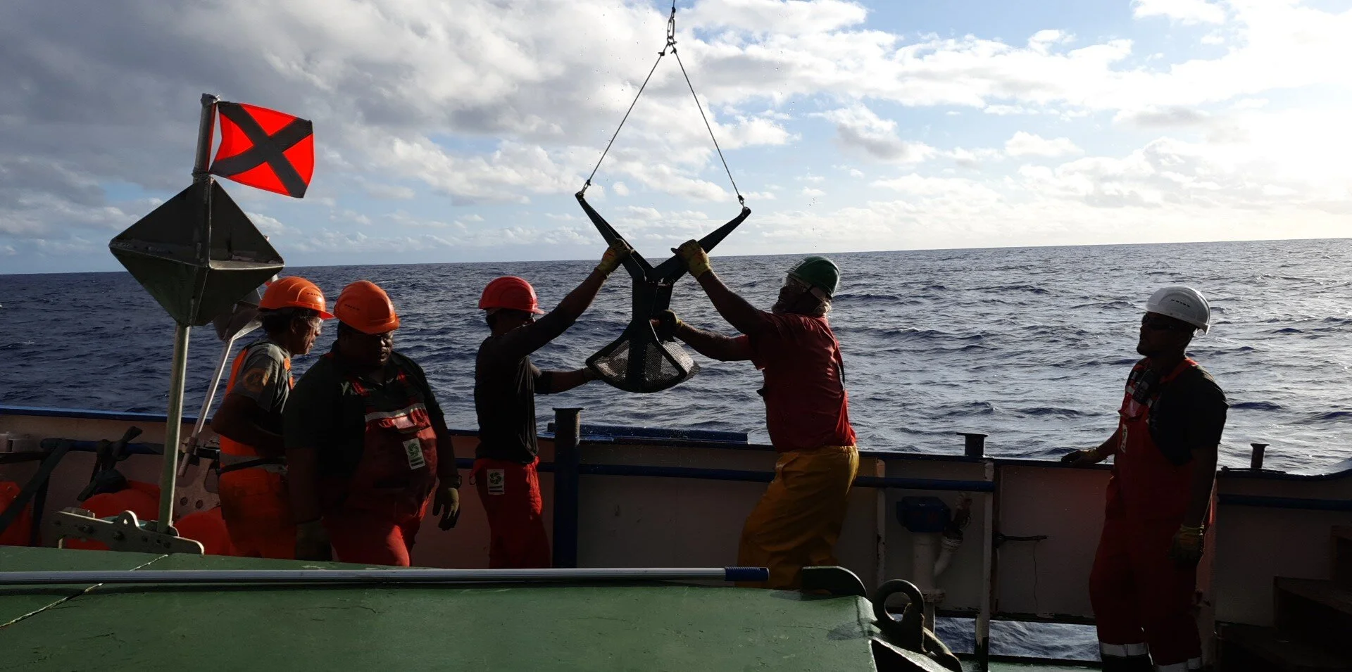 Nodule recovery by crew.jpeg