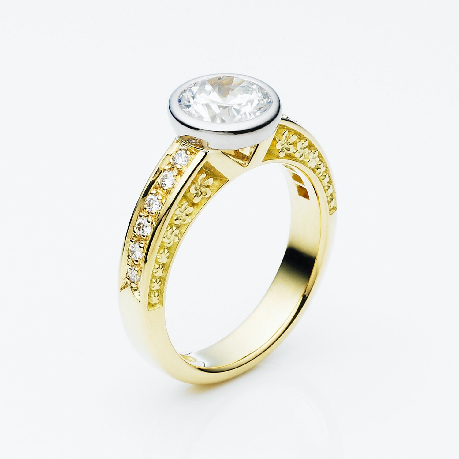 scroll_yellow_gold_ring.jpg