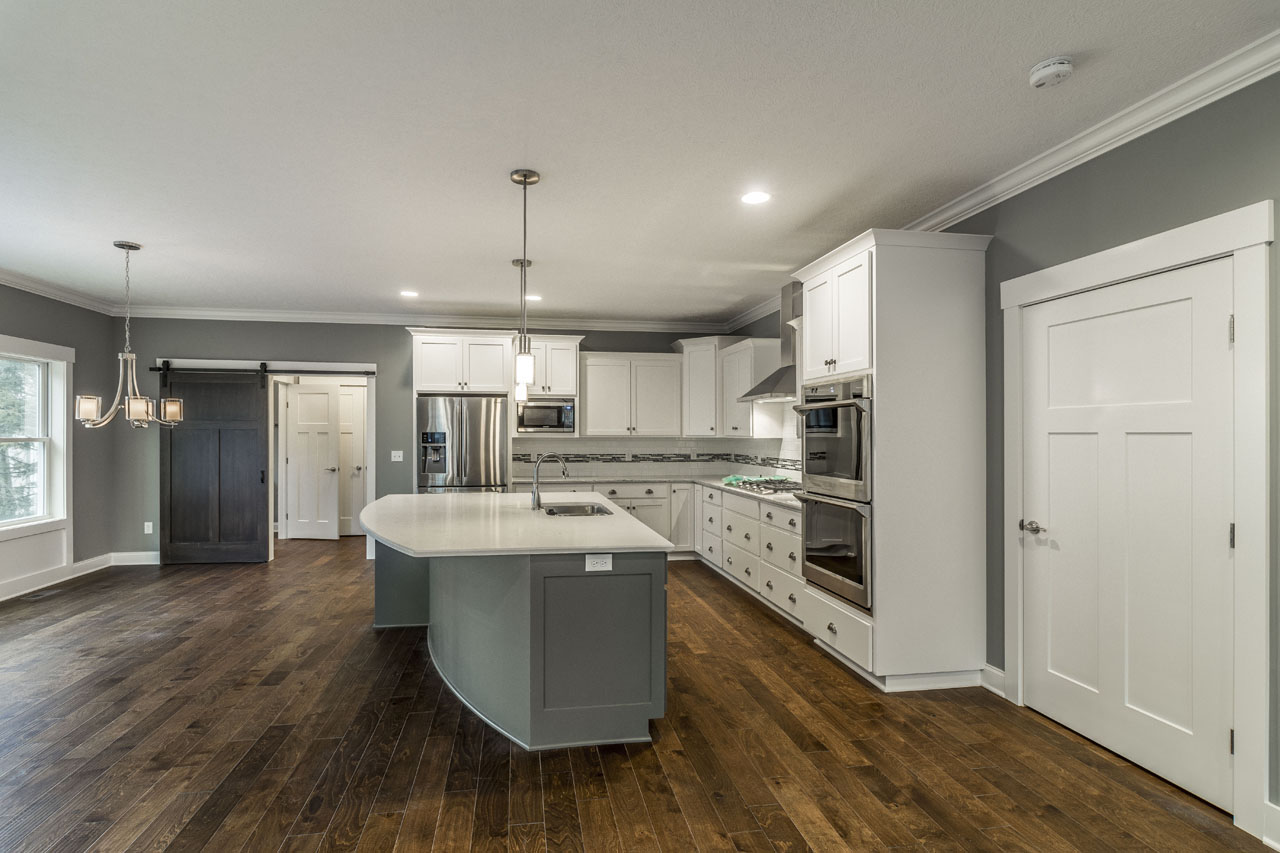 KITCHEN AND DINING 2164 Zollinger Rd 15.jpg