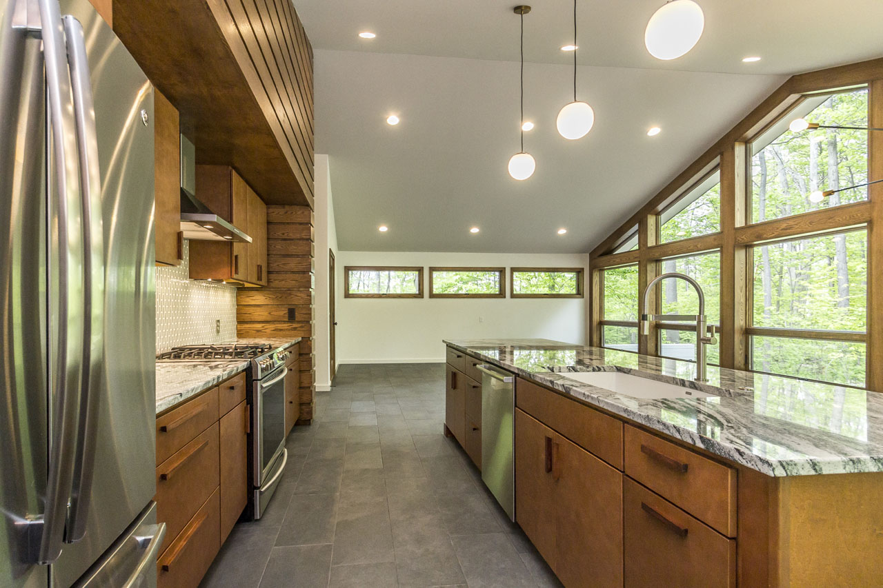 KITCHEN ISLAND AND VIEW 6447 N Park Pl 09.jpg