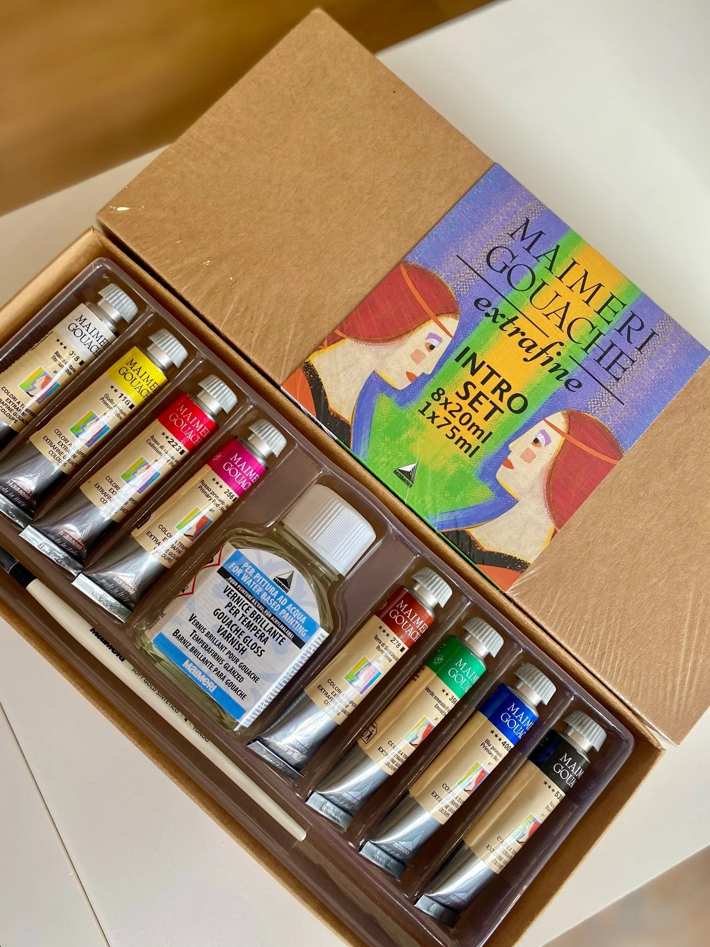 Holiday-ready gouache 🎨✨
Perfect for cozy winter painting and creative gifts 🎄