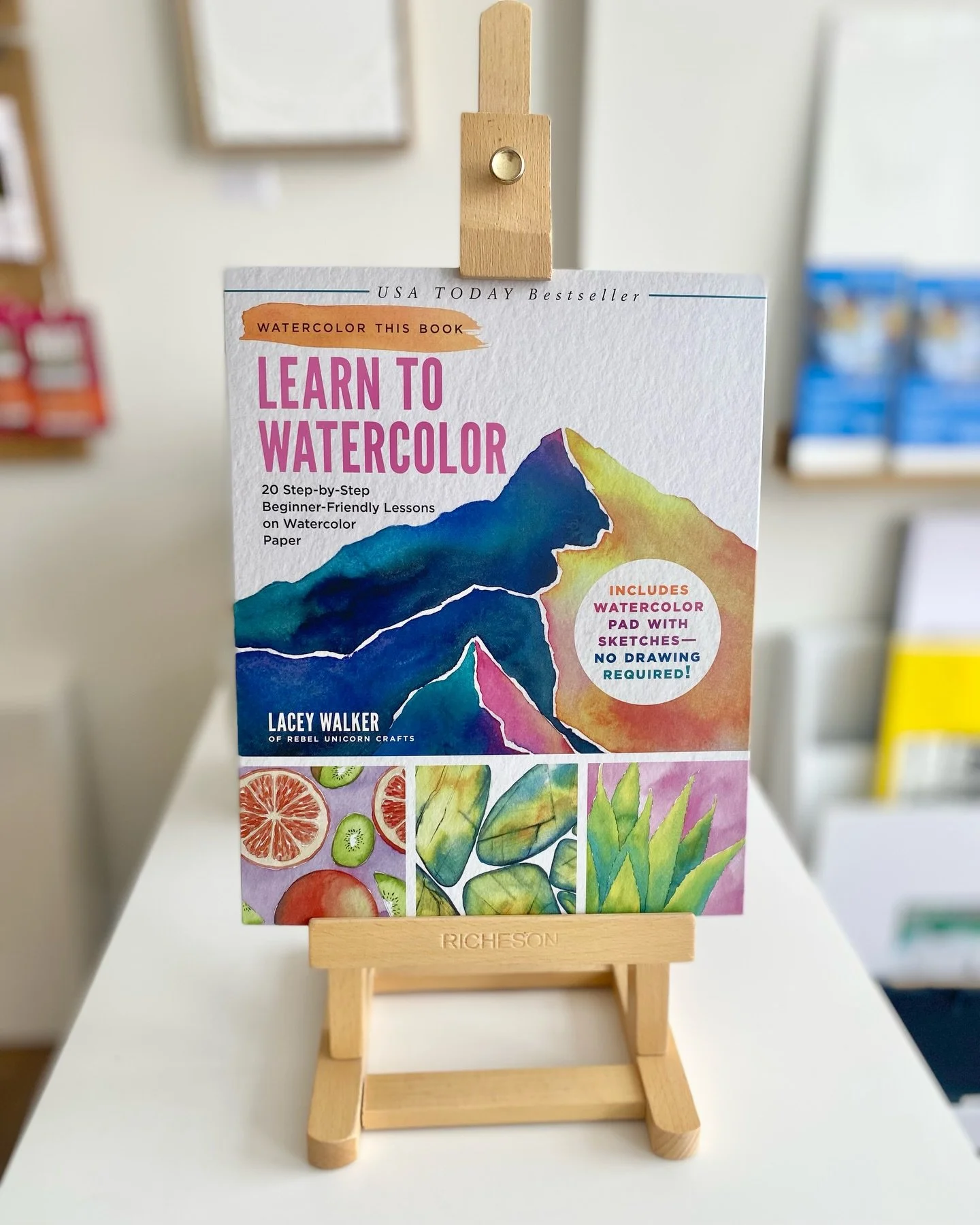 Watercolour beginners, this one&rsquo;s for YOU 🎨
Pre-drawn sketches + step-by-step lessons = zero stress, all fun 💙