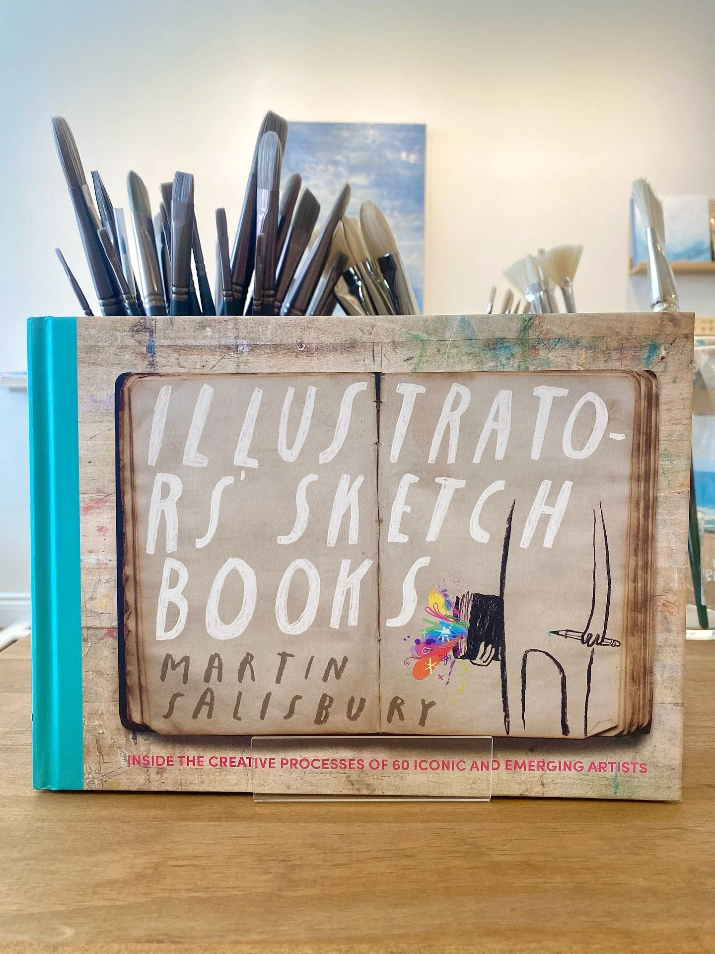 Every page a masterpiece ✍️✨
Explore the sketchbooks of 60 iconic and emerging illustrators. In store now 📚🎨