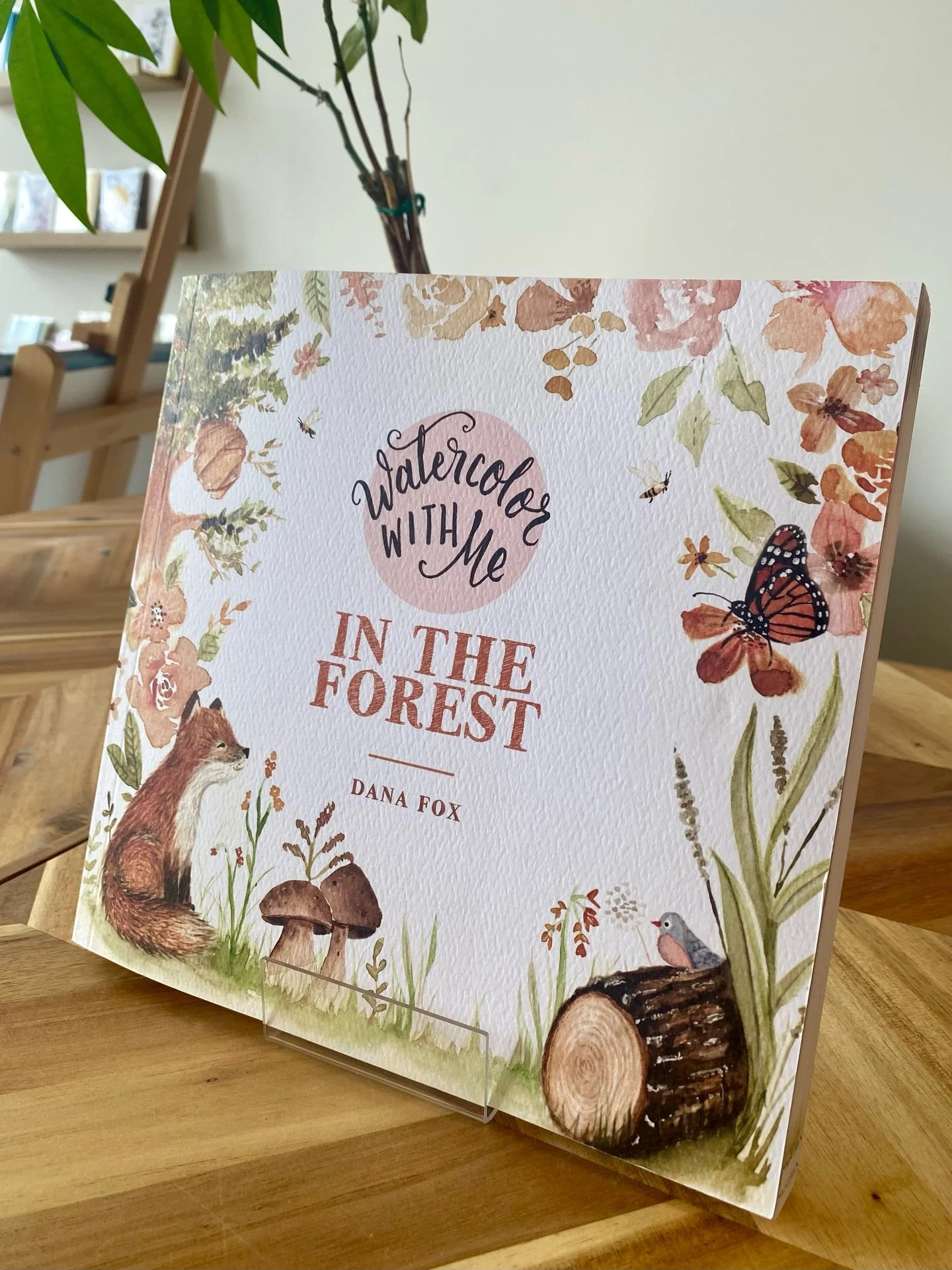 New arrival! 📖🌿
Watercolor With Me: In The Forest by Dana Fox, an Ontario-based artist, is the cutest forest-inspired workbook with light sketches already done for you! 🎨✨

Grab it in-store until 4pm today or order online for pickup to reserve you