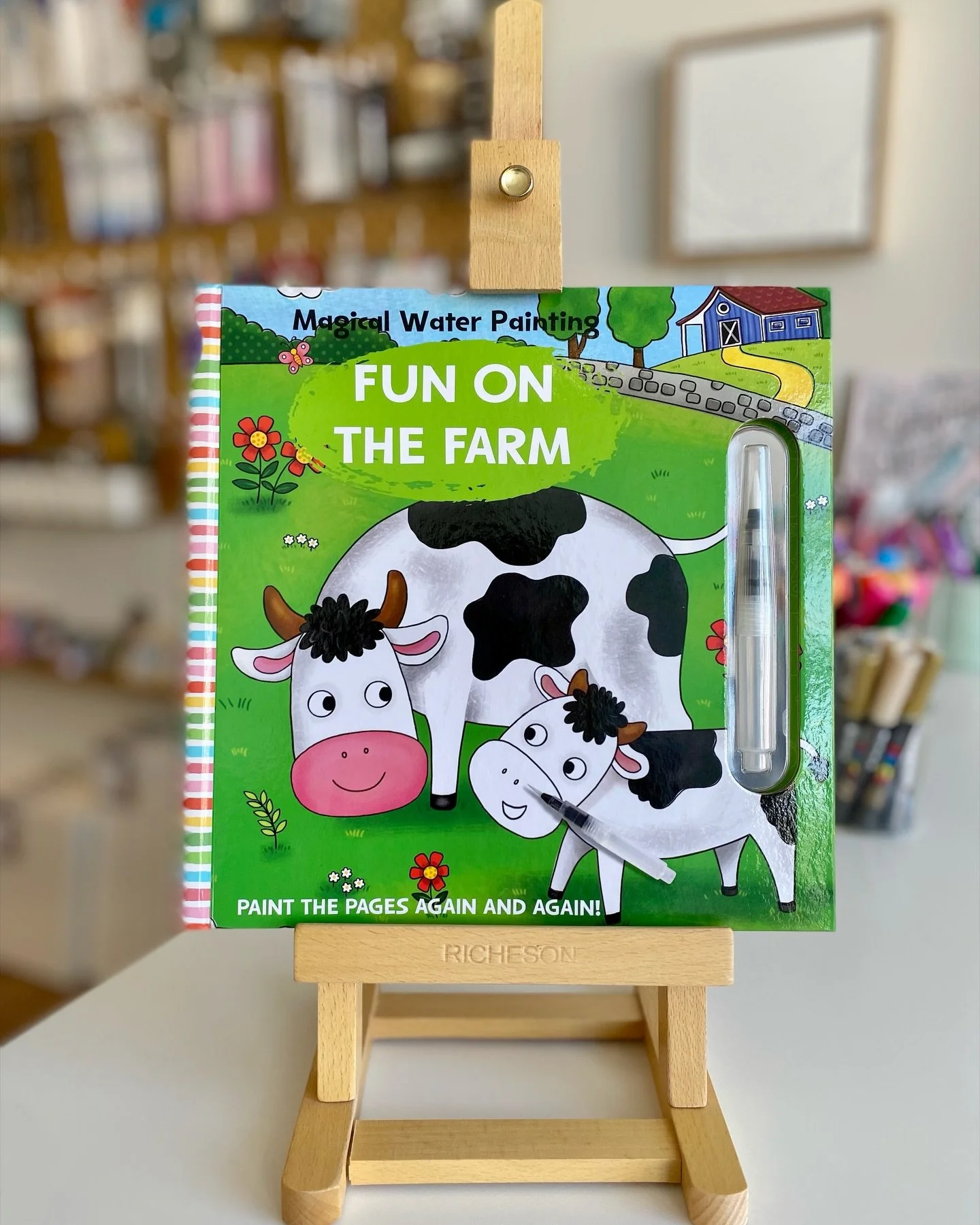 Get ready for some fun 🚜🖌️ Magical Water Painting: Fun on the Farm is here. Just brush on water and watch the colours appear, a perfect mess-free activities for the kiddos!