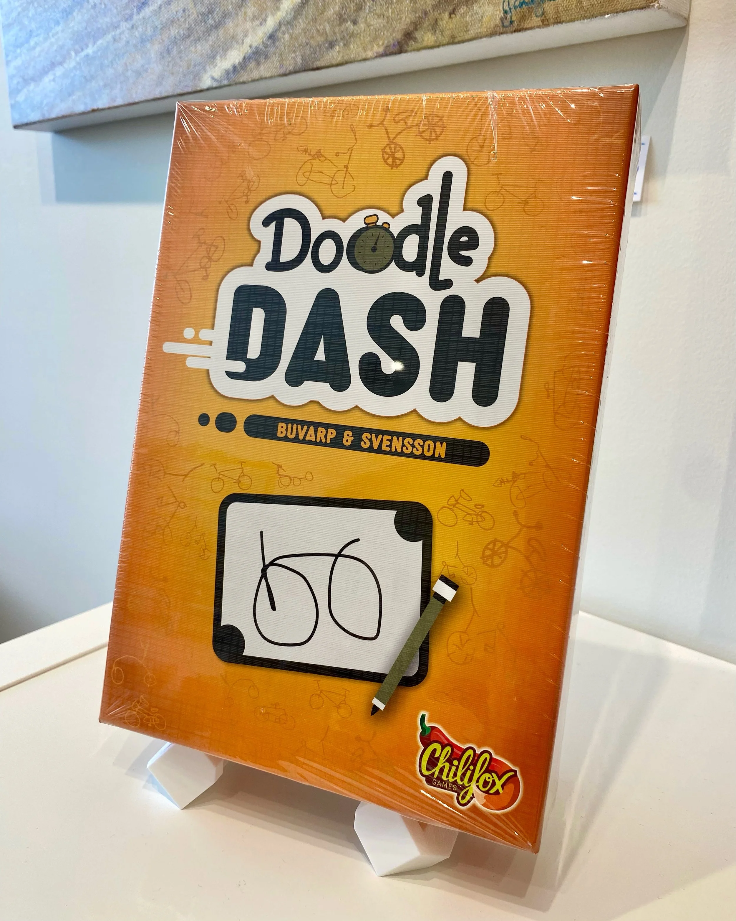 ✏️ Think fast, draw faster! Doodle Dash is the hilarious drawing and guessing game where quick sketches lead to wild guesses and lots of laughs. No drawing experience required! Only 1 in store, so race in and get doodling... and don&rsquo;t forget to