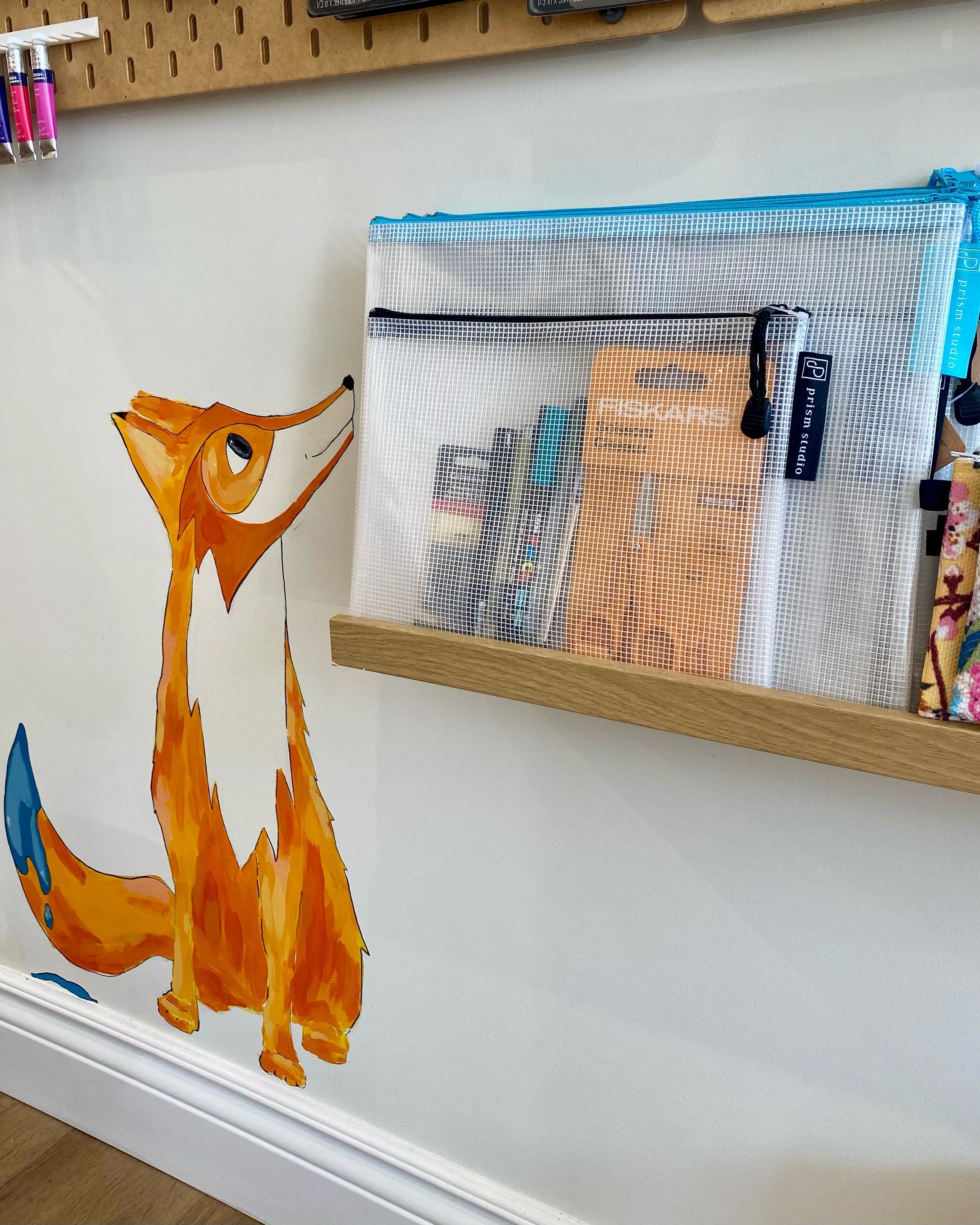 Tired of trying to find that one cheeky pencil? ✏️ Prism Studio&rsquo;s new Vinyl Zip Pouches are here to help. Available in sizes 8&rdquo;x10&rdquo; and 10&rdquo;x13&rdquo;, stop by to check them out!