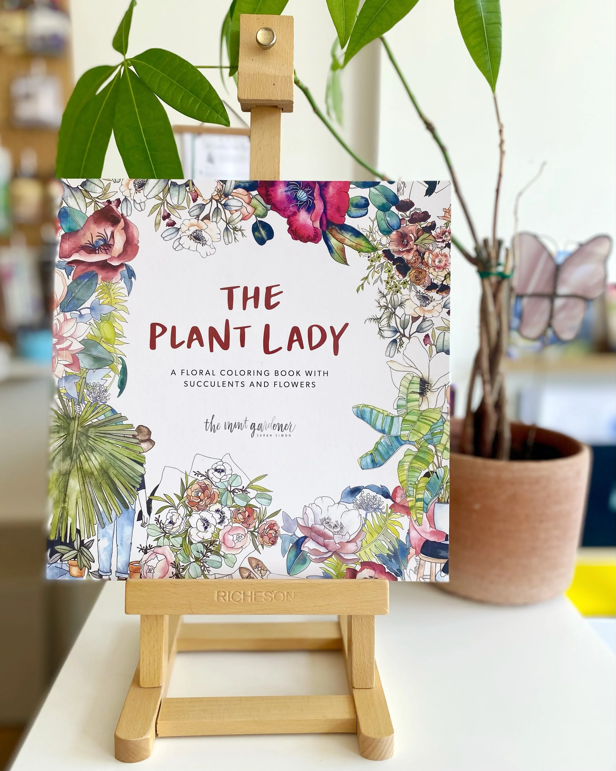 Plant lovers unite! 🪴🌻 Swipe to see a preview of this gorgeous colouring book.