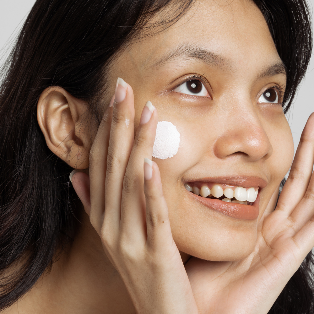 1. After washing your face in the morning, apply 1 pump of Day Shield onto your fingertips.