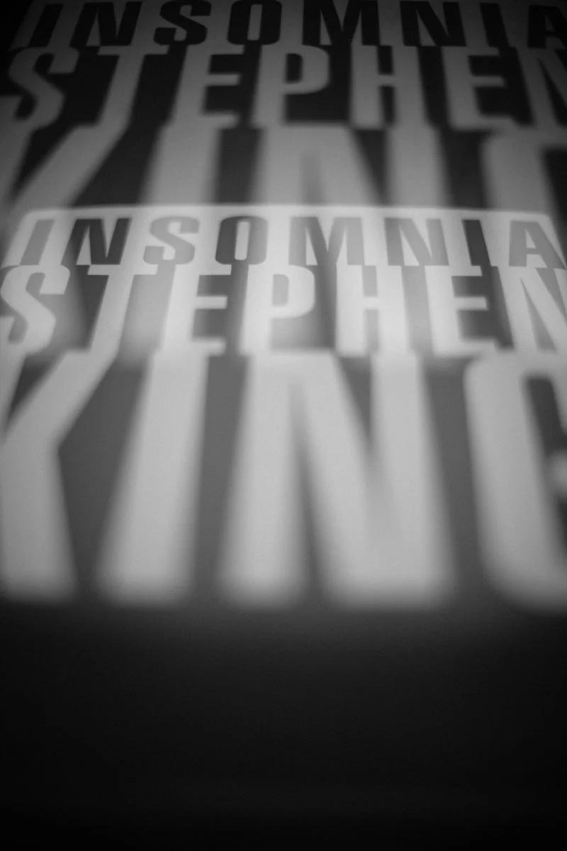 Stephen King, Insomnia, typography, black and white