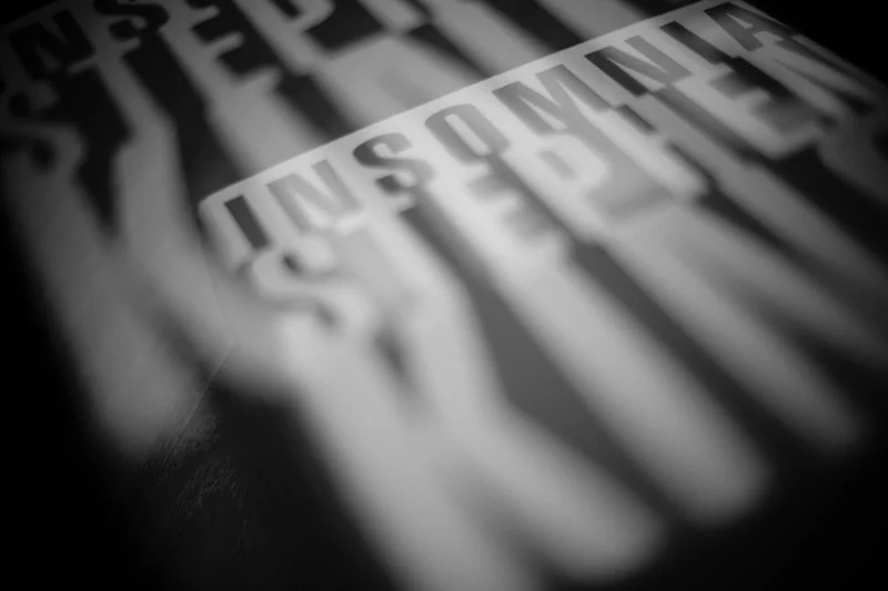 Stephen King, Insomnia, typography, black and white