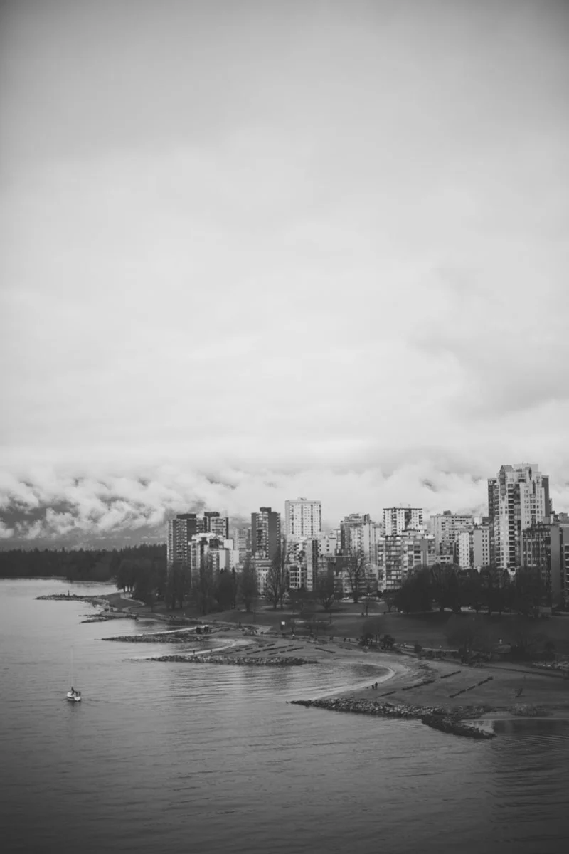 Monica-Galvan-Photography_Vancouver-British-Columbia-Canada_Sunset-Beach-Views-from-the-Burrard-Bridge_080