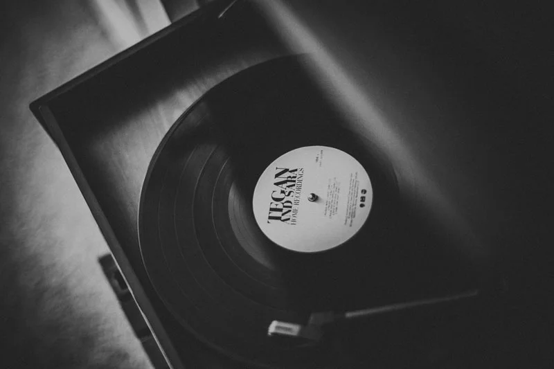 Monica-Galvan-Photography_Tegan-and-Sara-Home-Recordings-Vinyl_011