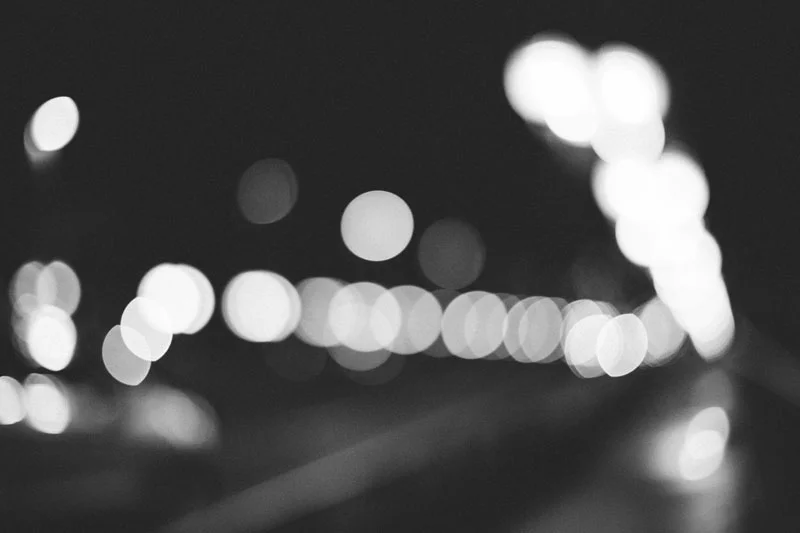 Monica-Galvan-Photography-Vancouver-British-Columbia-Canada-Bokeh-at-Night-from-the-Cambie_728