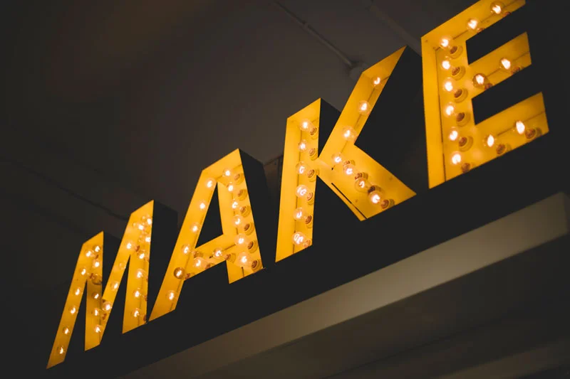 Types of Signage Photography: Big and Bold Sans Serif