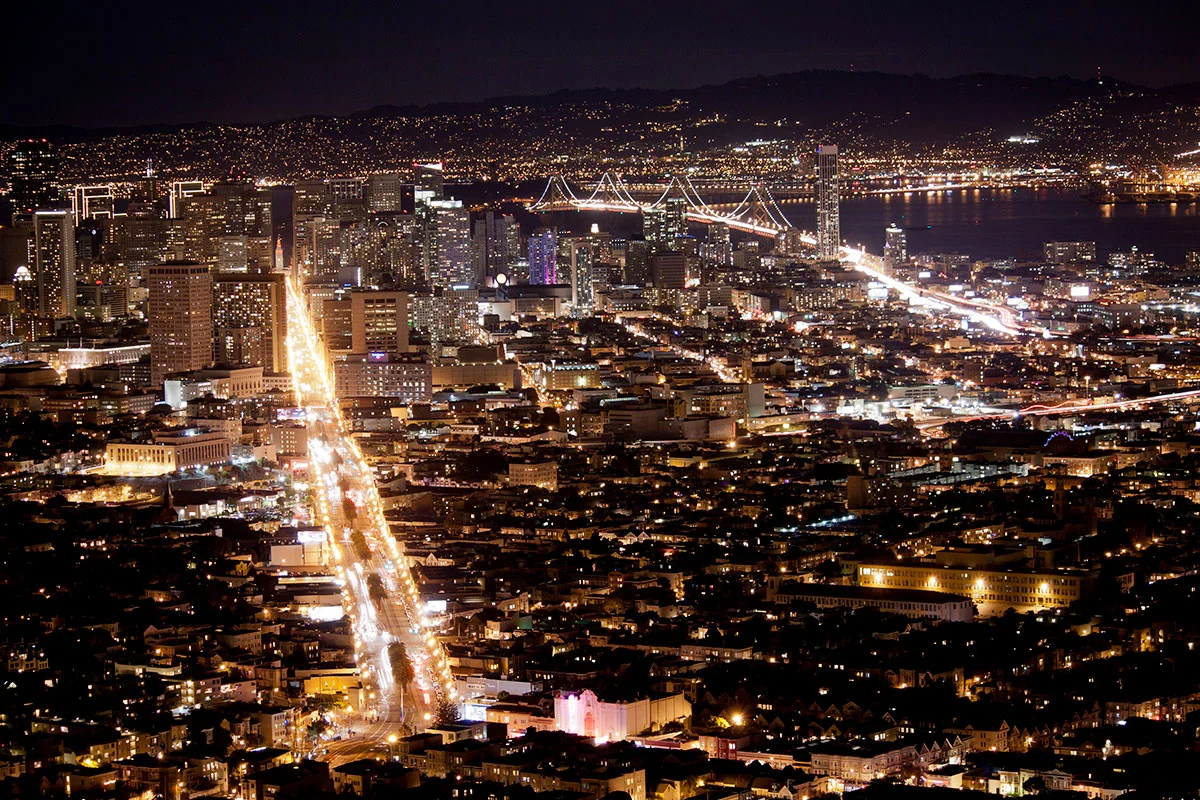 Monica-Galvan_San-Francisco-cityscape-Twin-Peaks.jpg