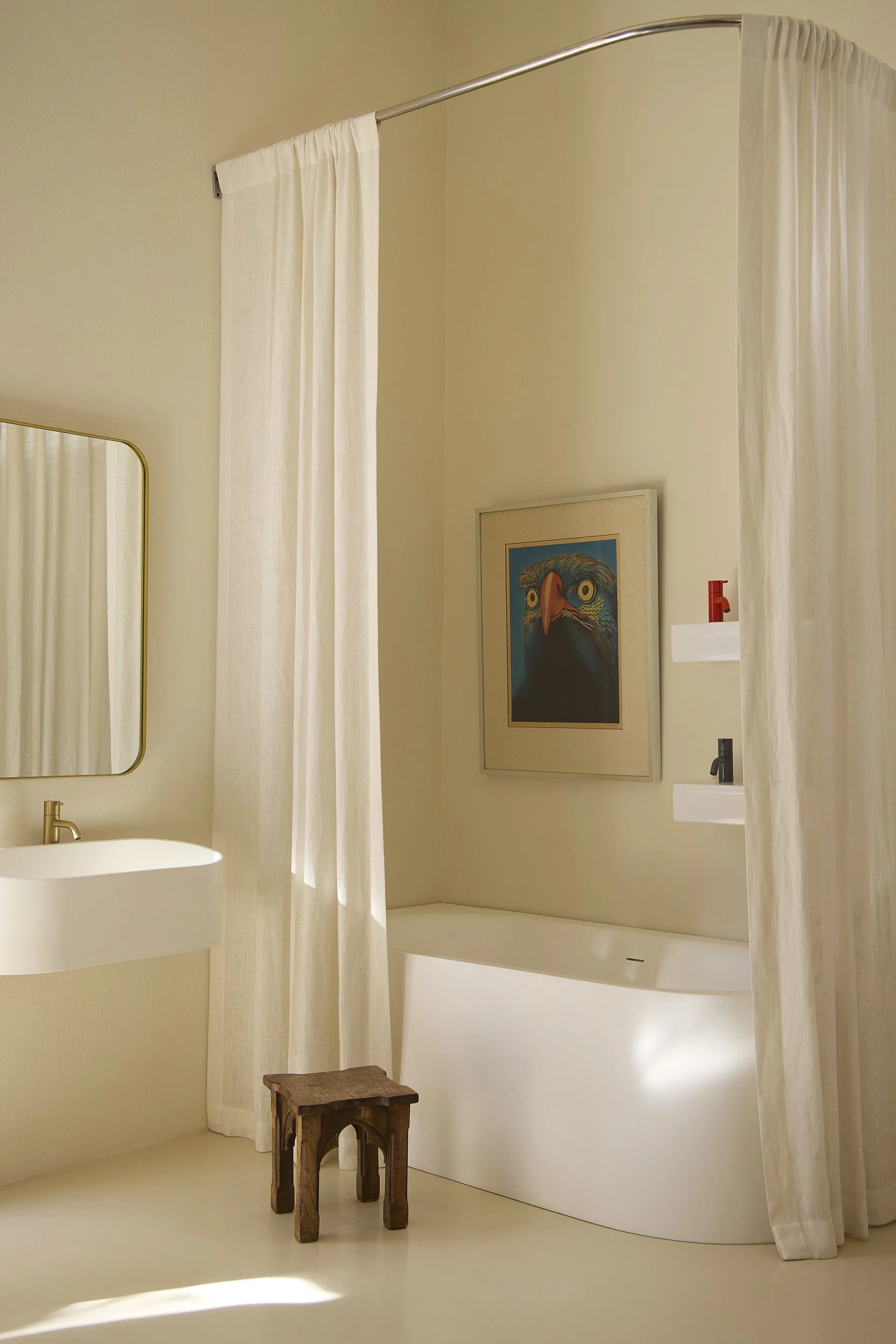 20261008_StillBathroom_S3_Vola_Bath__16230_RT.jpg