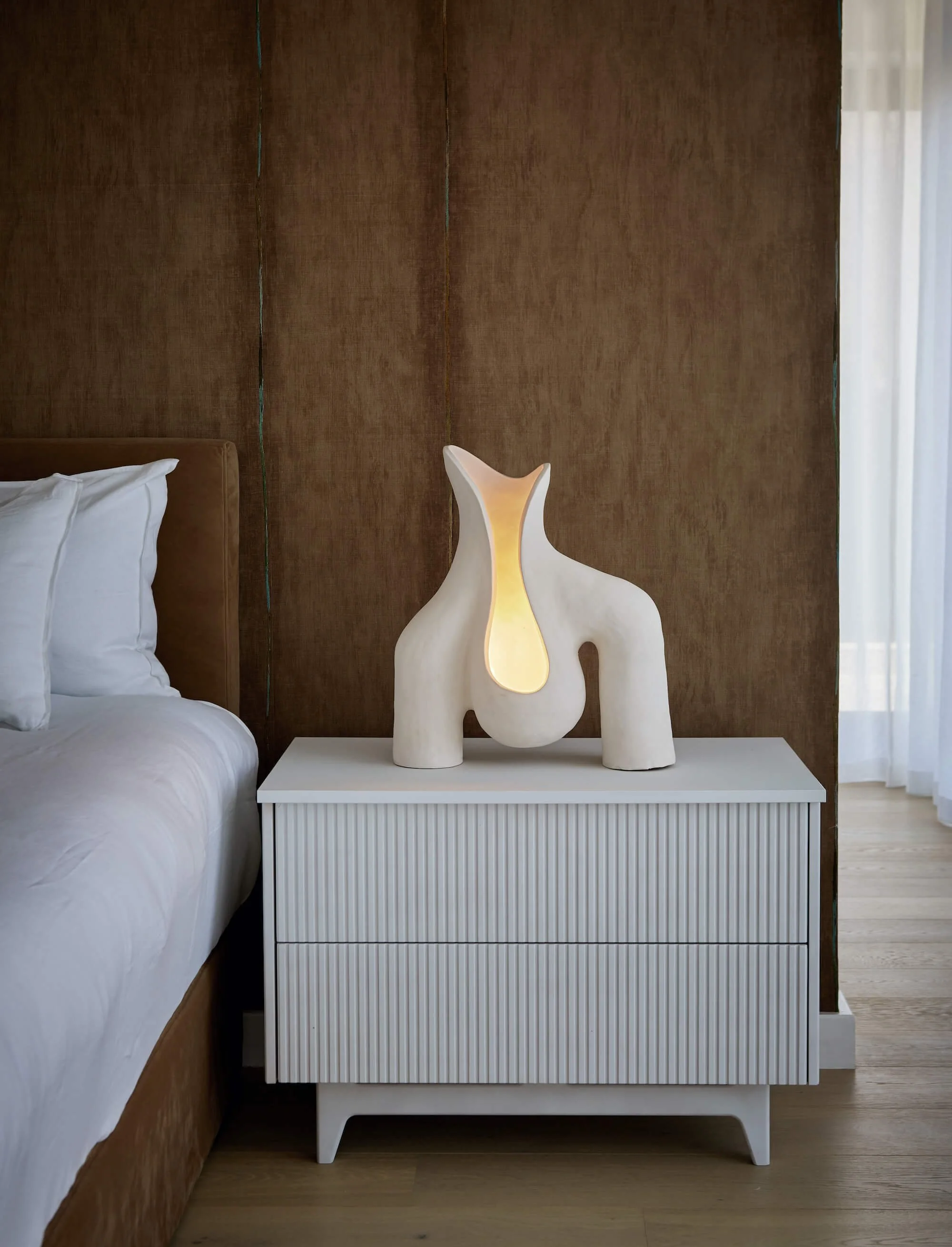 10. WOMB LIGHT 02 ON.jpg