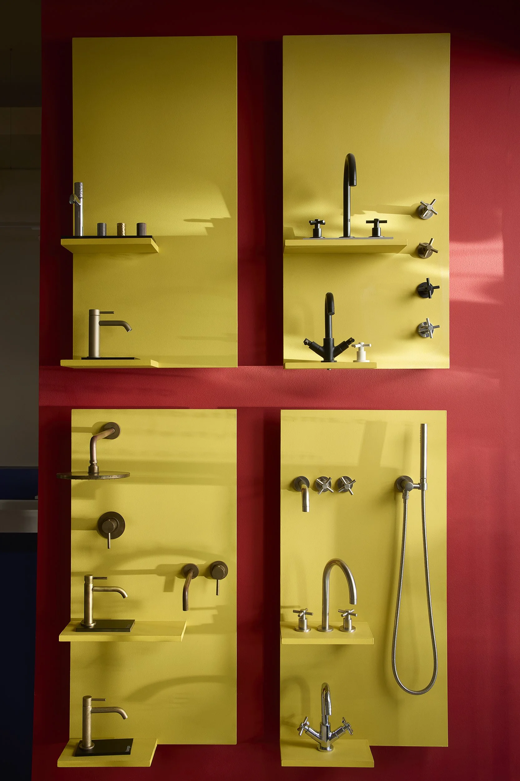 20261008_StillBathroom_S10_Yellow_198_RT.jpg