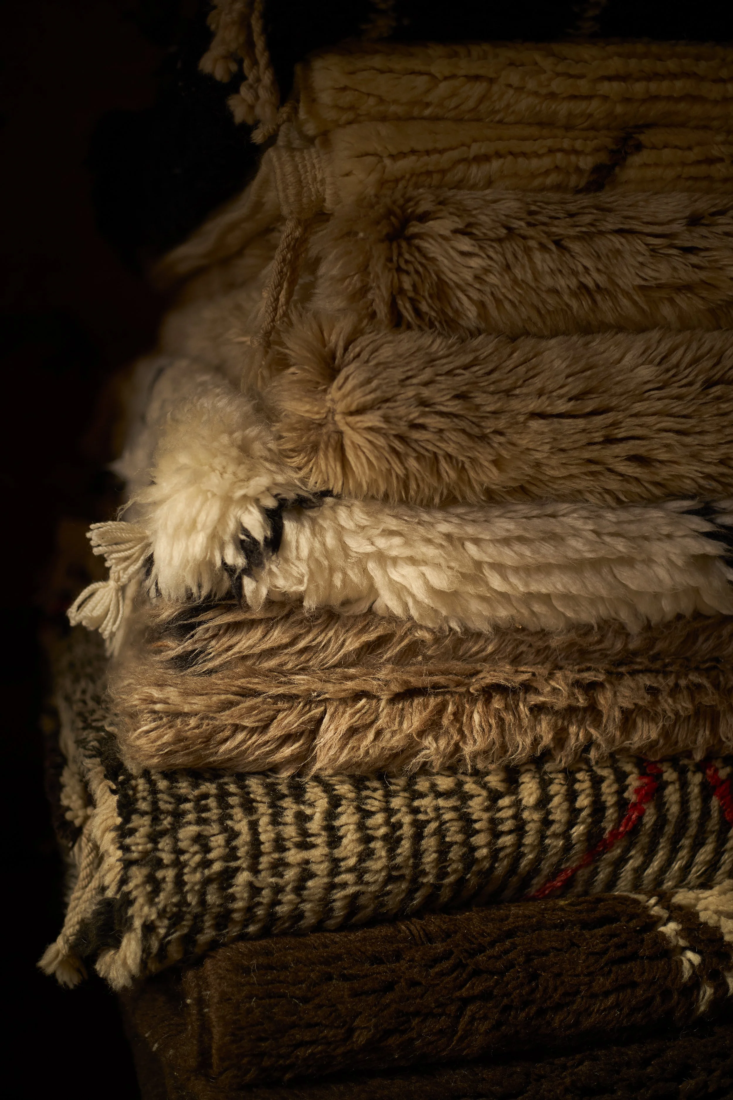 20250526_360Design_Herringbone_S9_BERBER_ROOM_CAMERA_B_497_RT.jpg