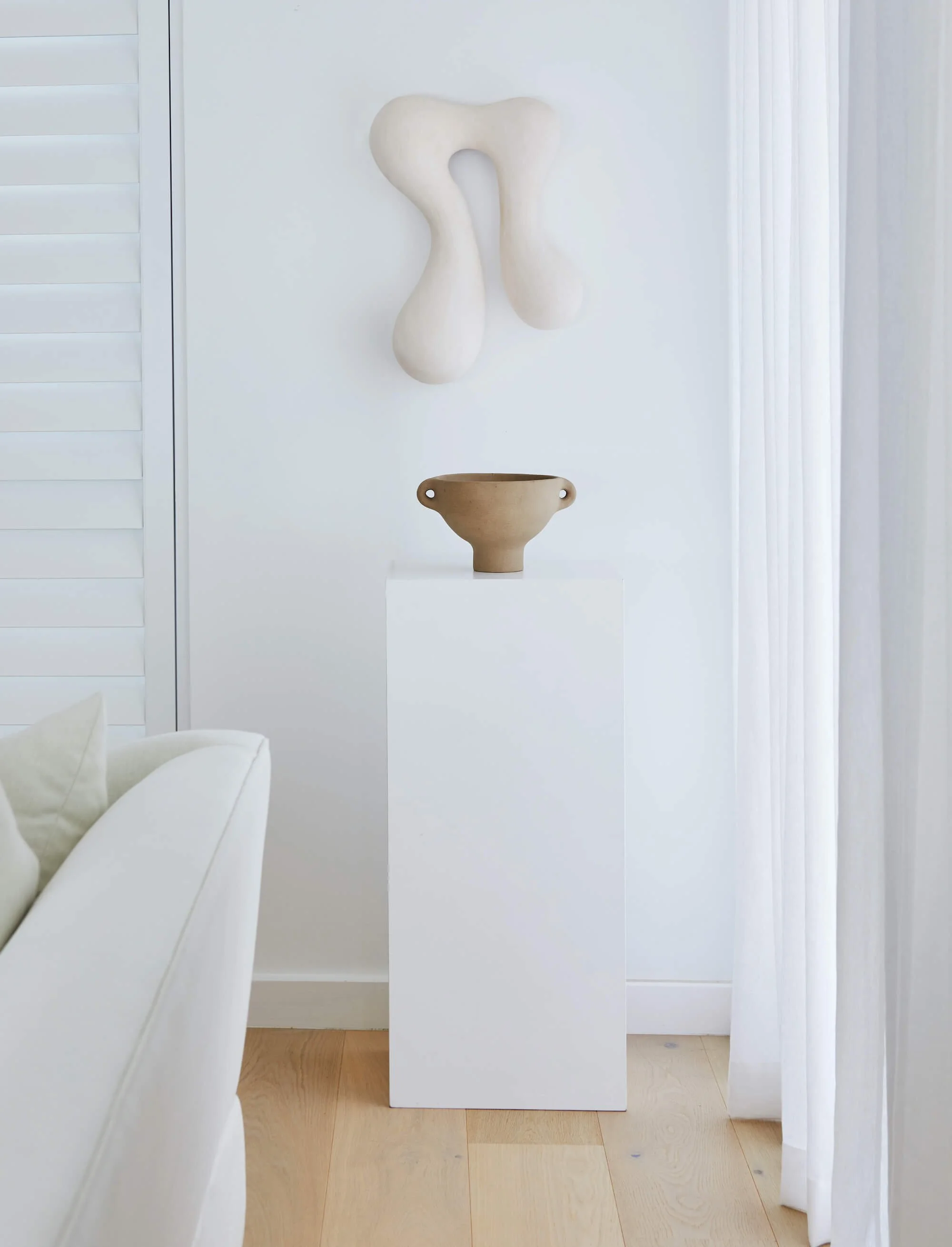 04. WOMB SCONCE 01 OFF.jpg
