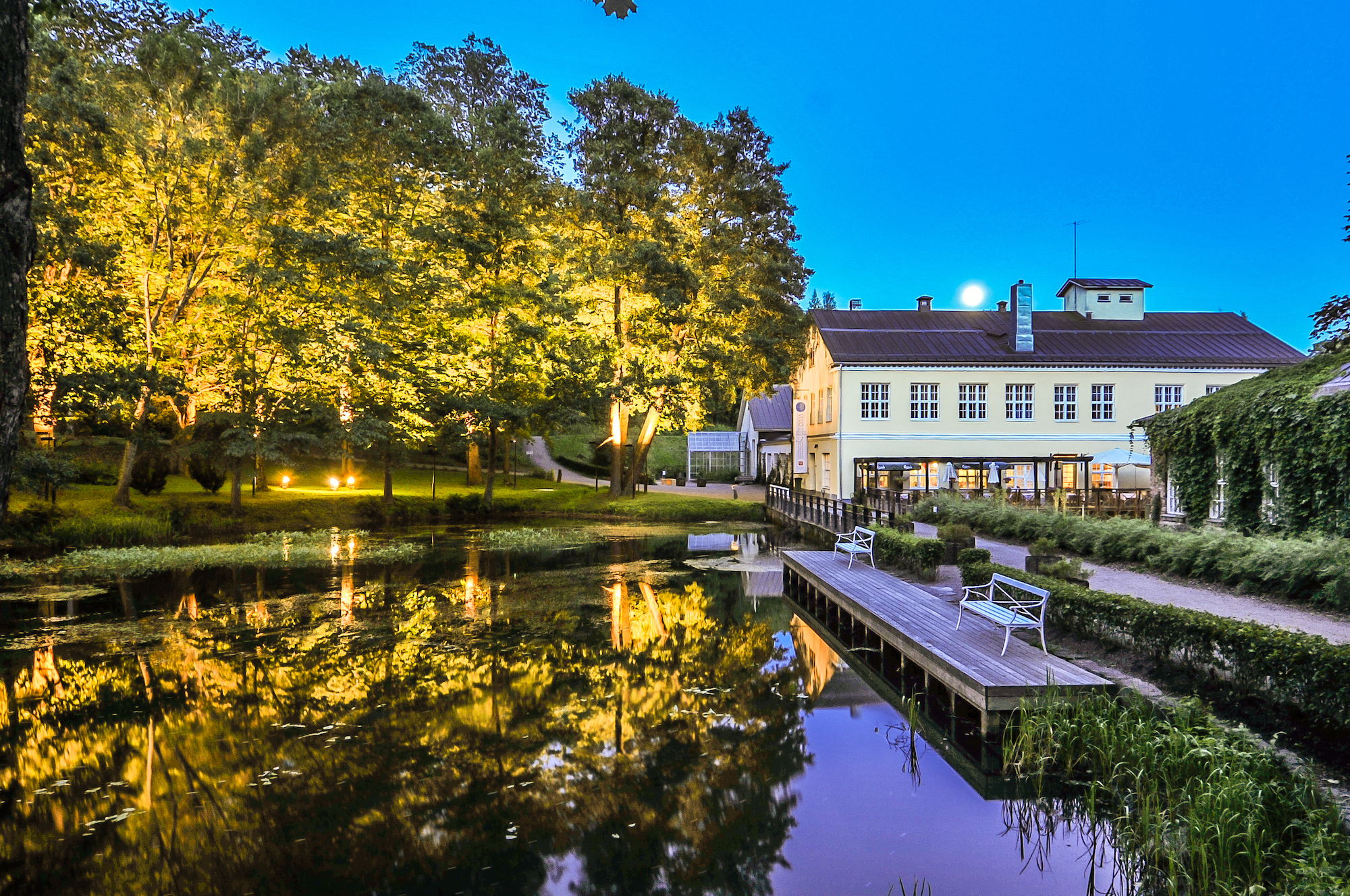 ngs_fiskars_village_evening.jpeg