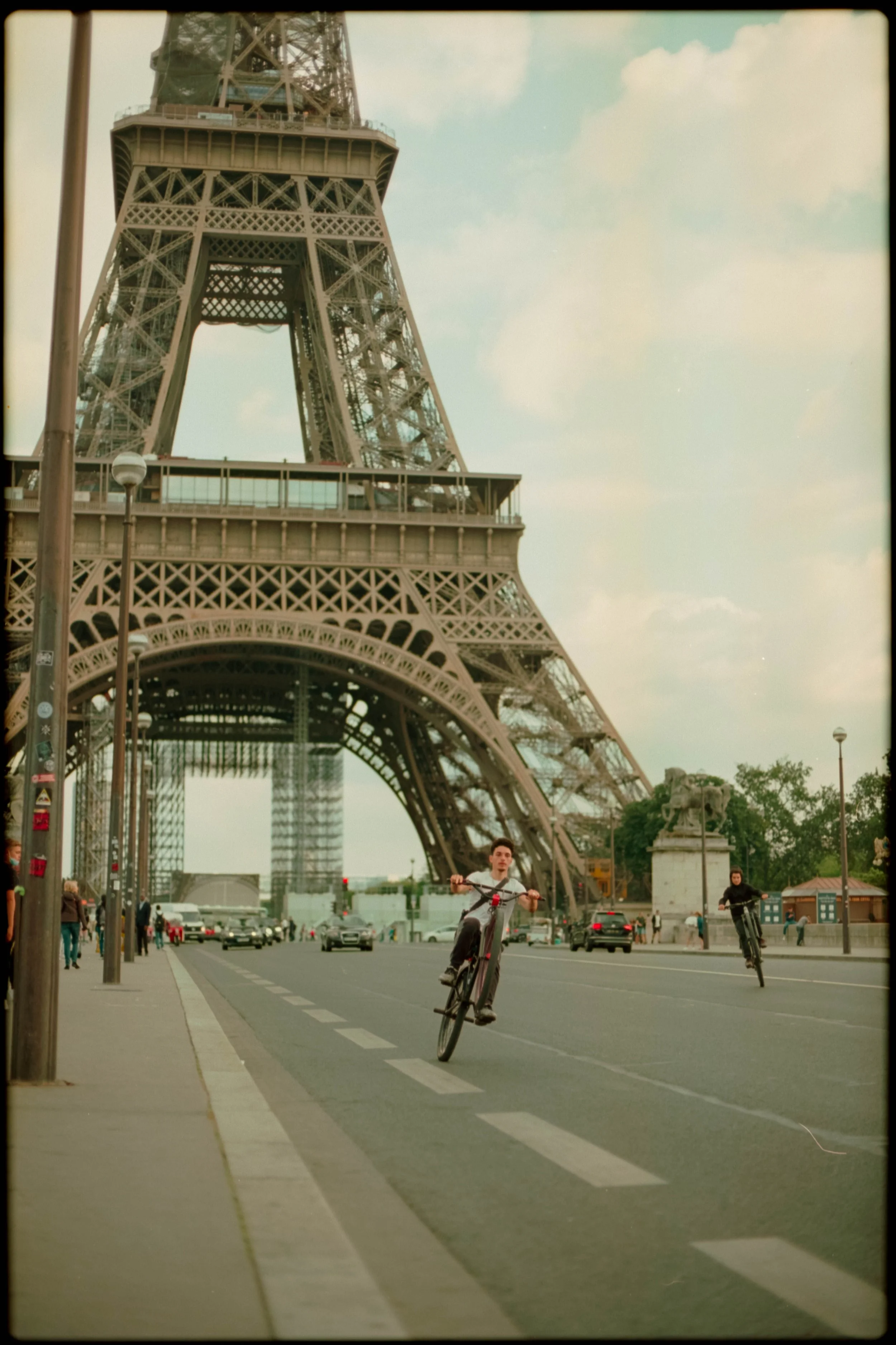 Into the depths of escapismist's photography