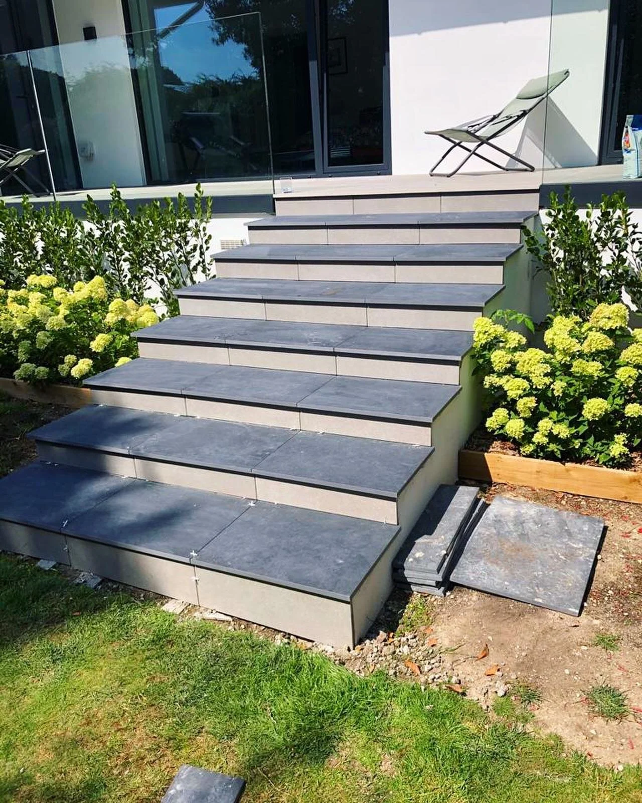 Finished patio and stairs 
.
.
.
.
#garden #patio #tile #tiledesign #design #interiordesign #interior #architecture #architect #living #exterior #decor #decoration #exteriordesign #stairs #luxurydesign #luxury #luxurylifestyle #porcelain #tileinstall