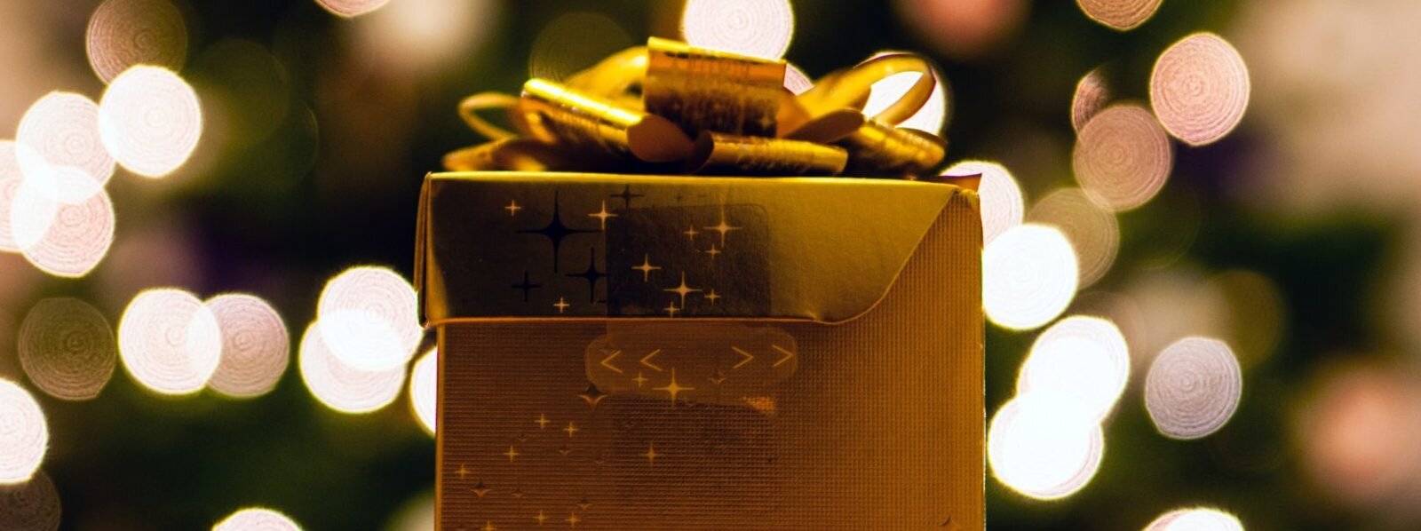 bokeh-christmas-christmas-wallpaper-76931-e1542650126953-1600x598.jpg