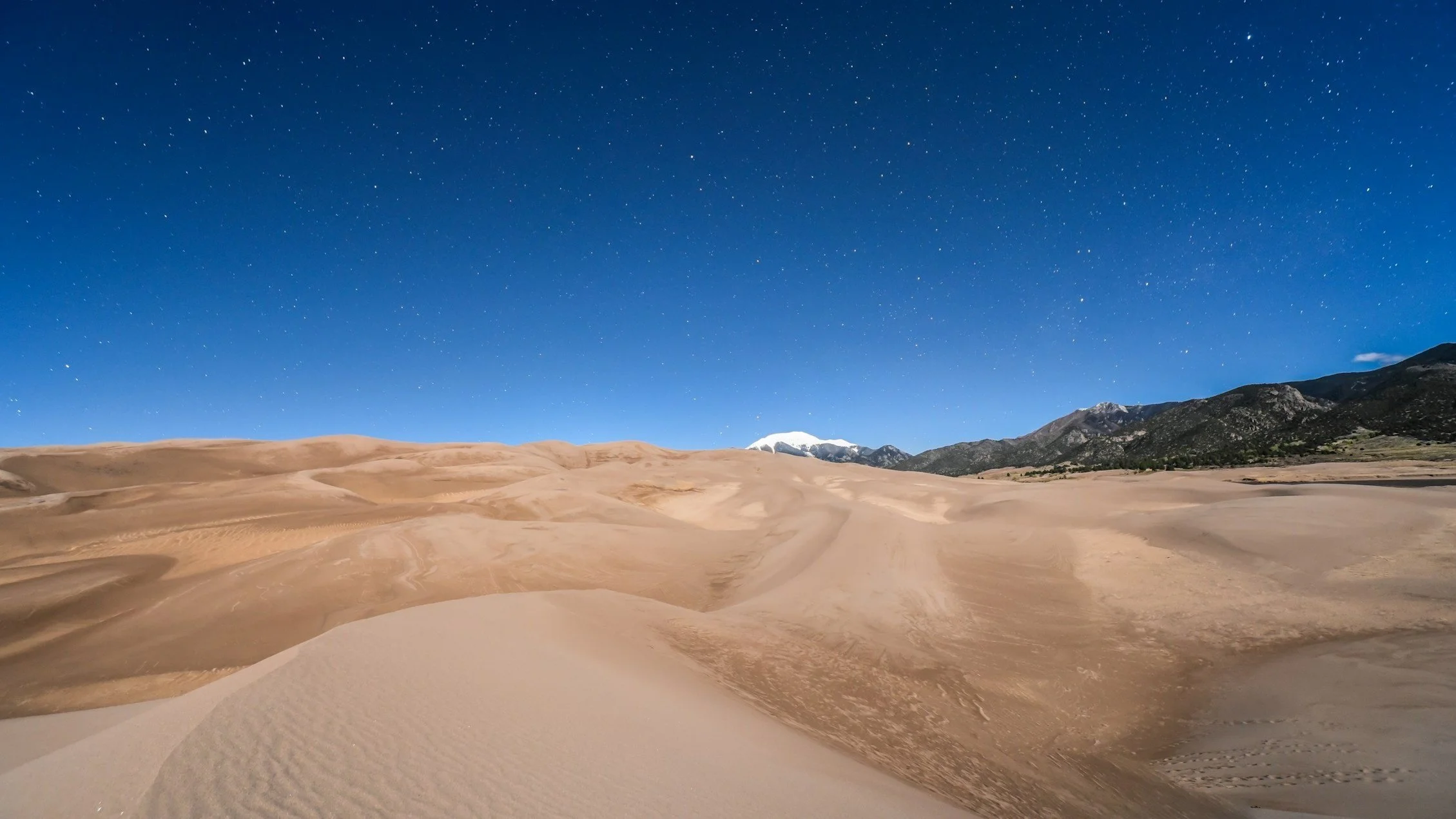 colorado housing inventory climbs but buyers hold back