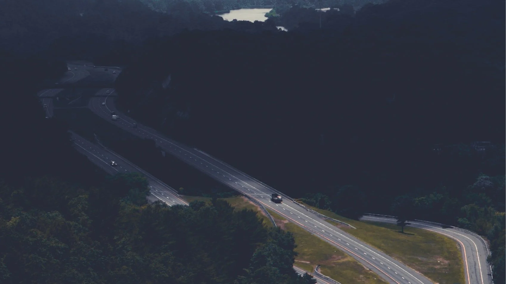 buoyed by the pandemic, new york suburb greenwich, connecticut, finally sees sales recede